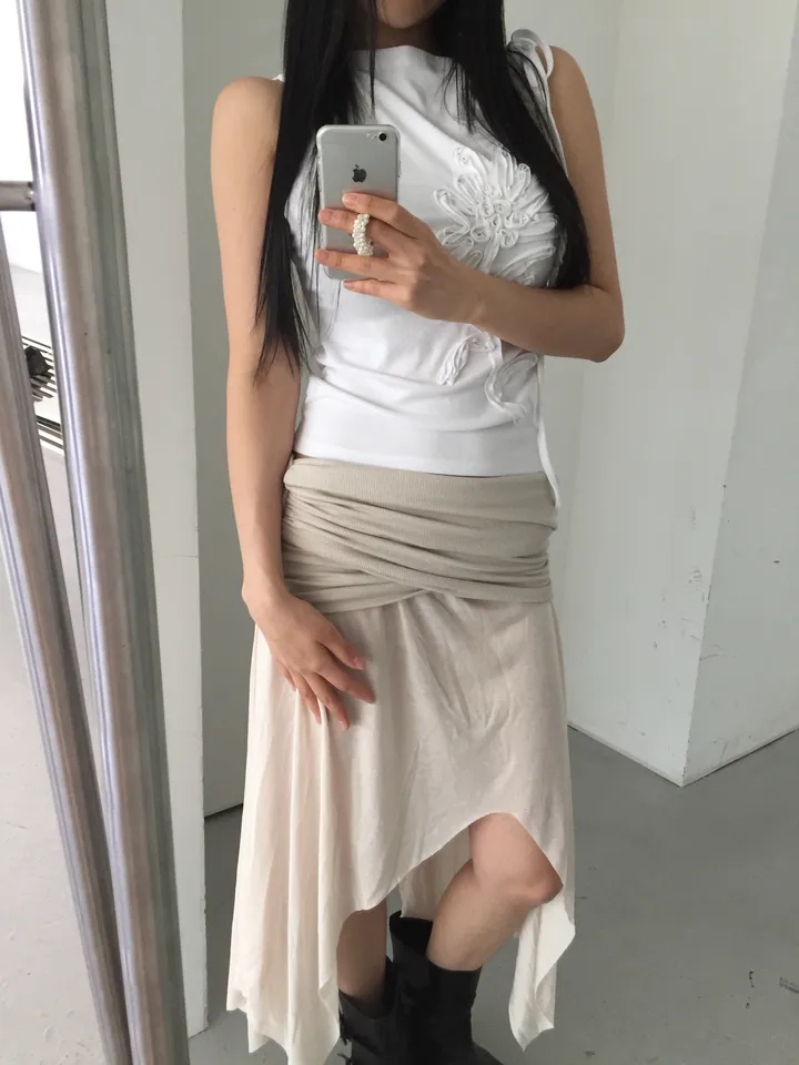 Floral Applique Ruched Tank Top