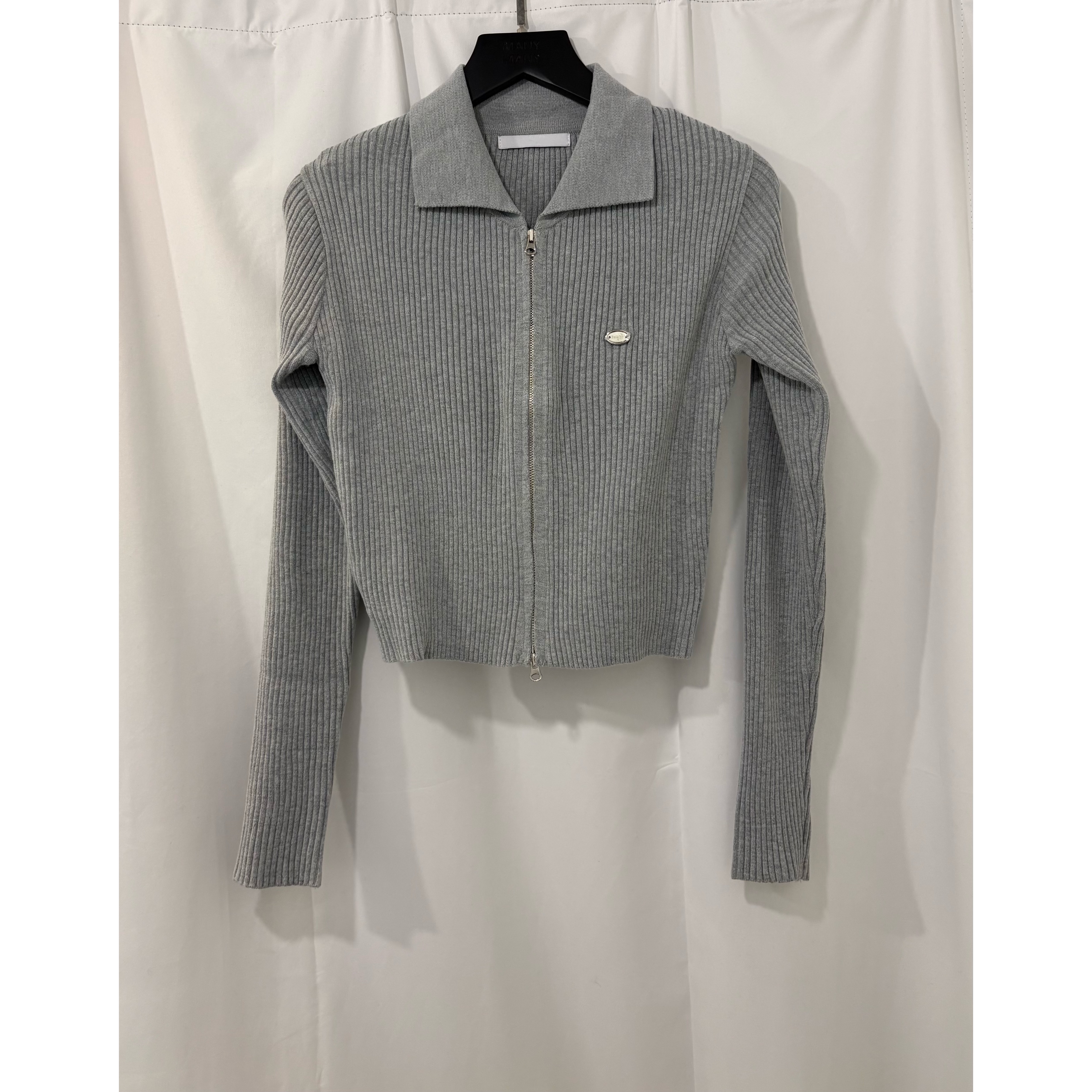 優惠價9月5截🐿️2608P《SILVER LOGO ZIP UP OUTER》