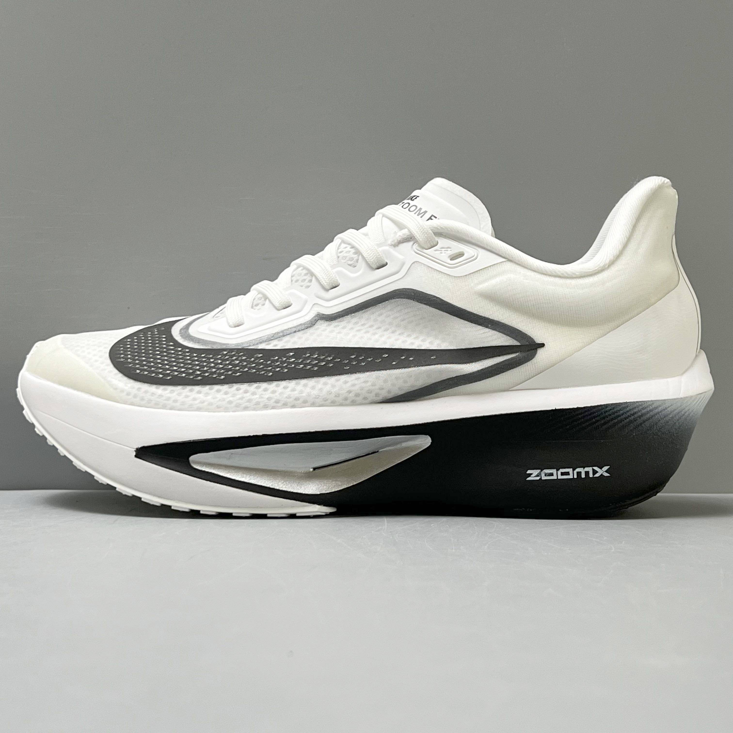 Nike Zoom Fly 6 FN8454-100    