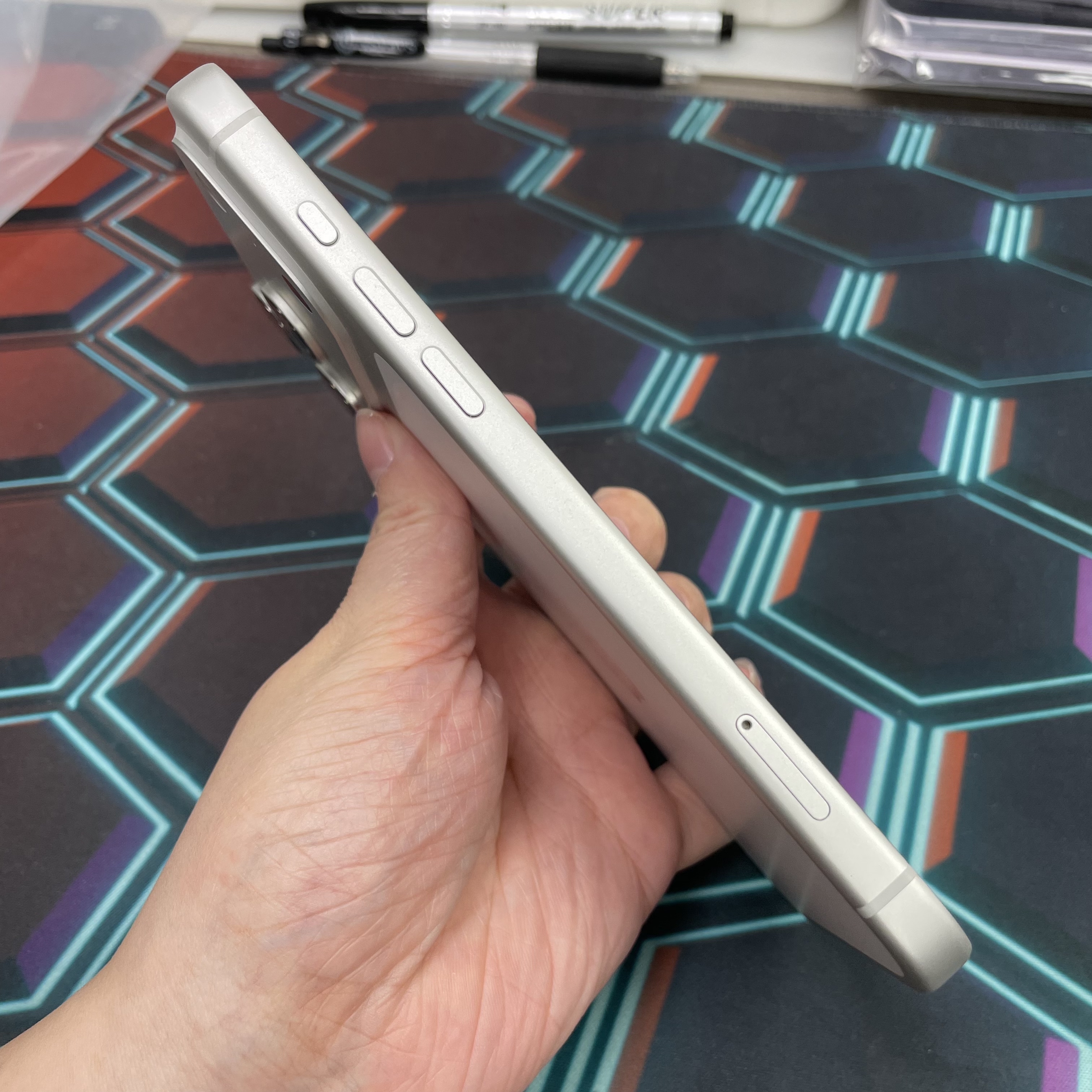 *8165 17 pro max 勁靚機 1TB 電100 銀色 sliver