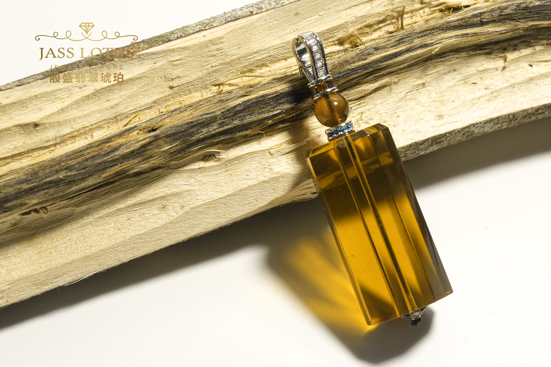 緬甸天然琥珀淨水綠茶珀六角柱吊墜