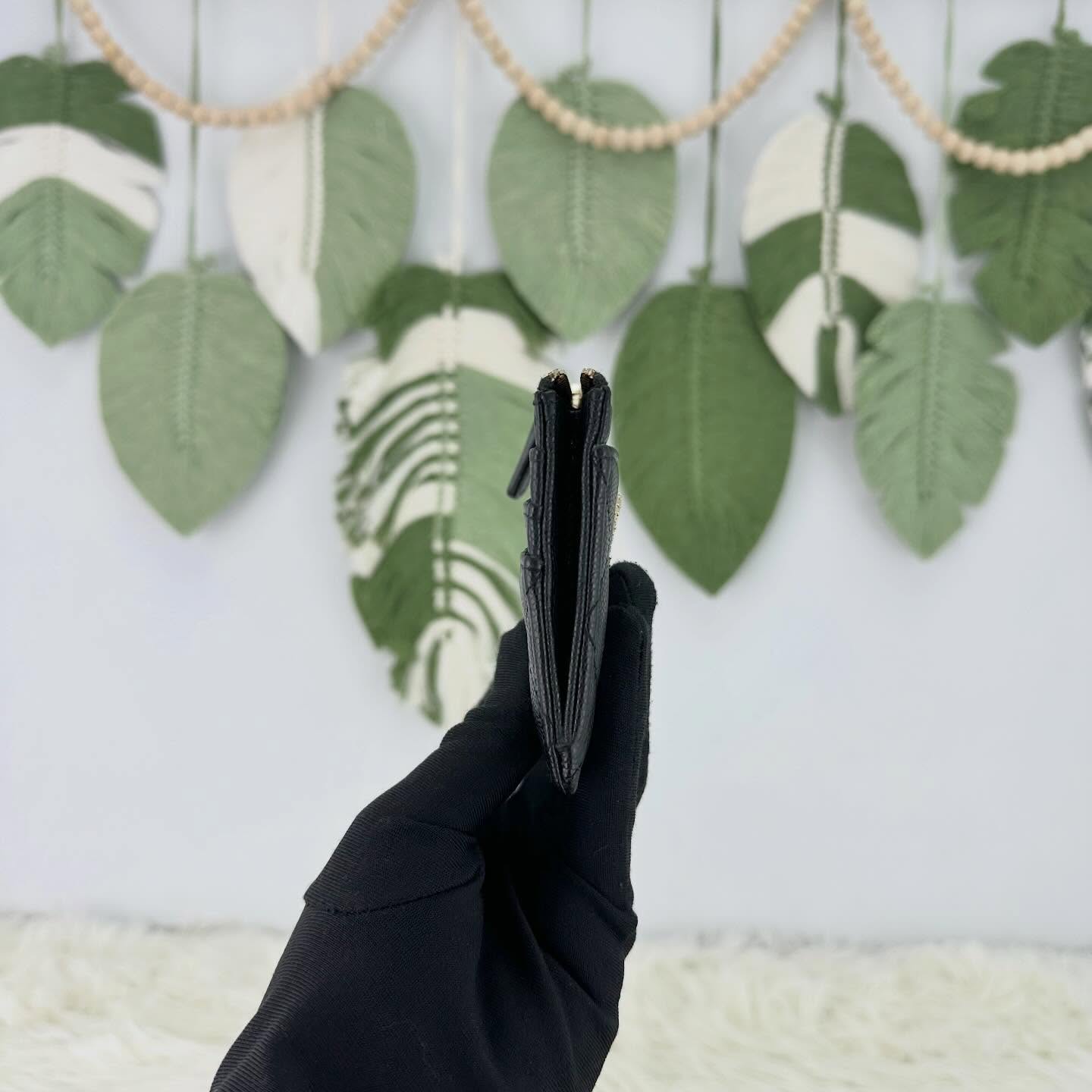 CHANEL🤍PRE OWNED 25s 黑金水鑽荔枝皮 卡片包 晶片款🖤