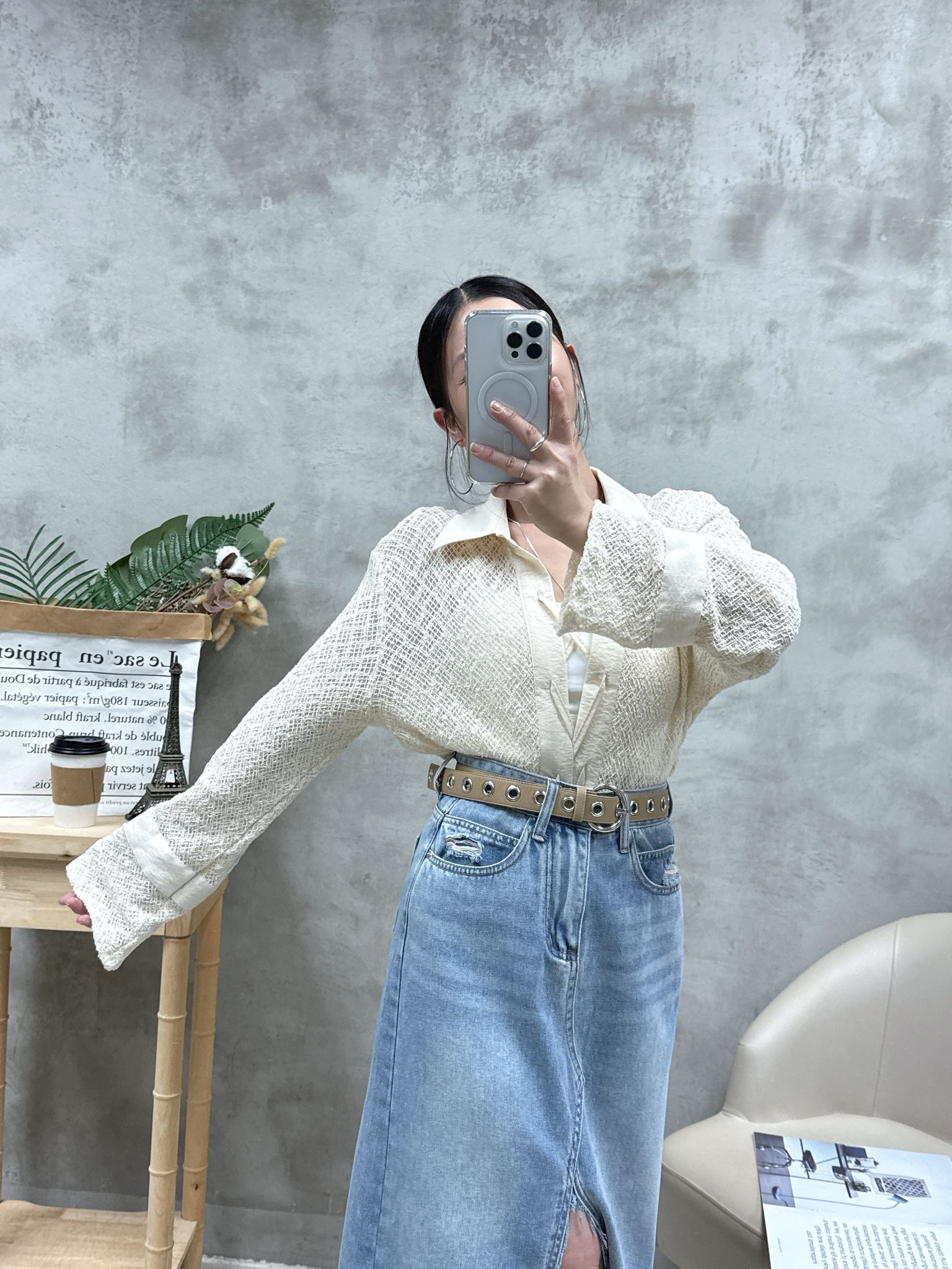 C05 交叉領網紋恤衫