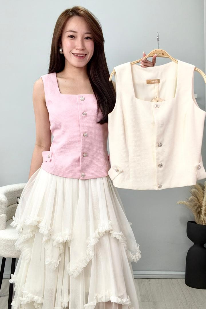 29119 Pearl Button Tweed Top 