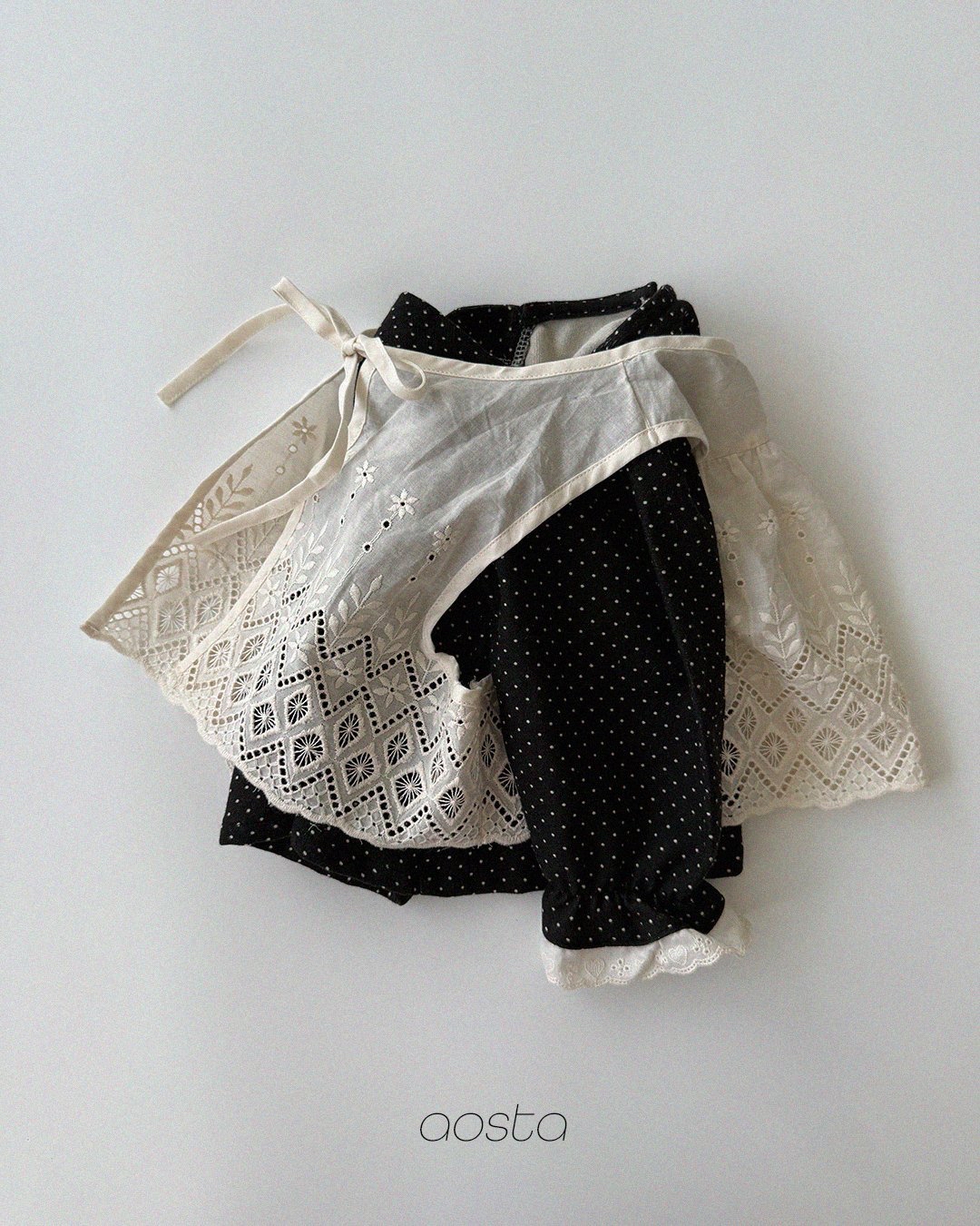 Aosta | [Lace Jenny Open Vest]