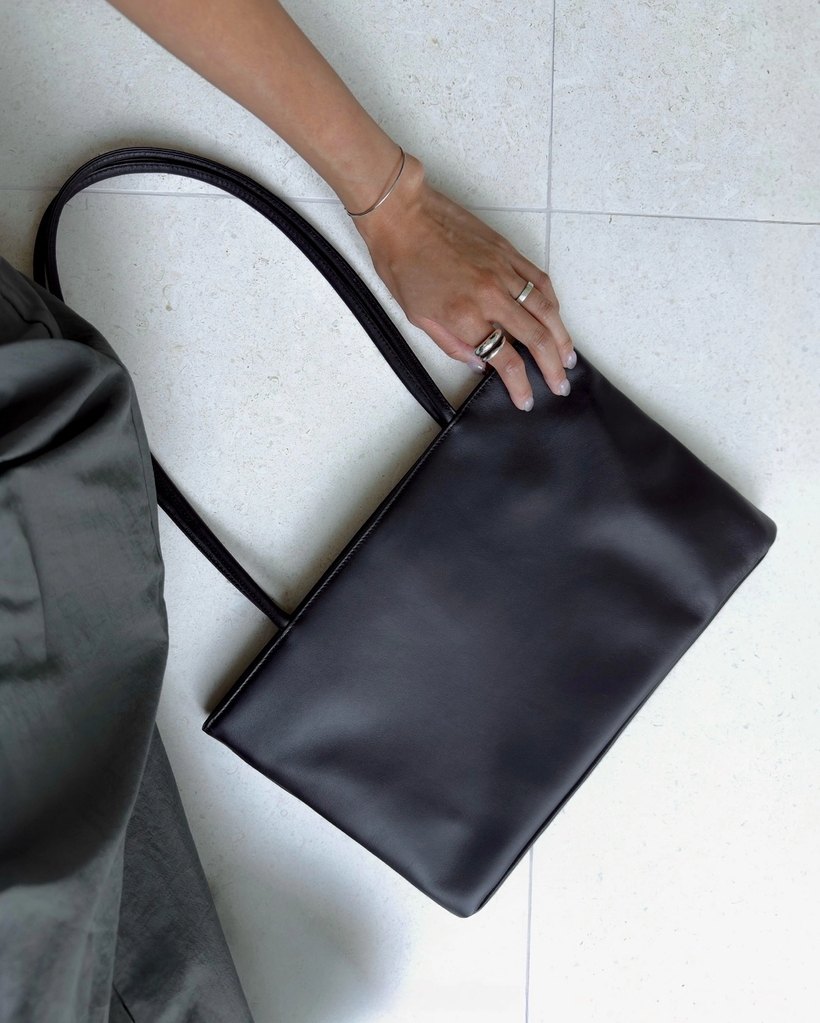 【26FW 】預訂_Board Bag By Bucks & leather