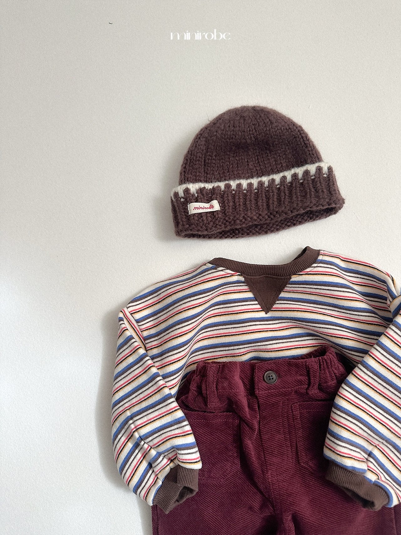Mnirobe | Rainbow sweatshirt