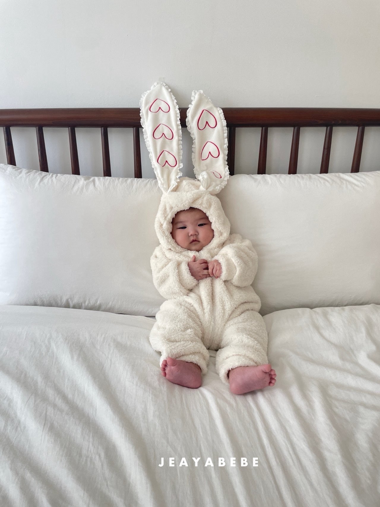 Jeayabebe | Rabbit suit Cream