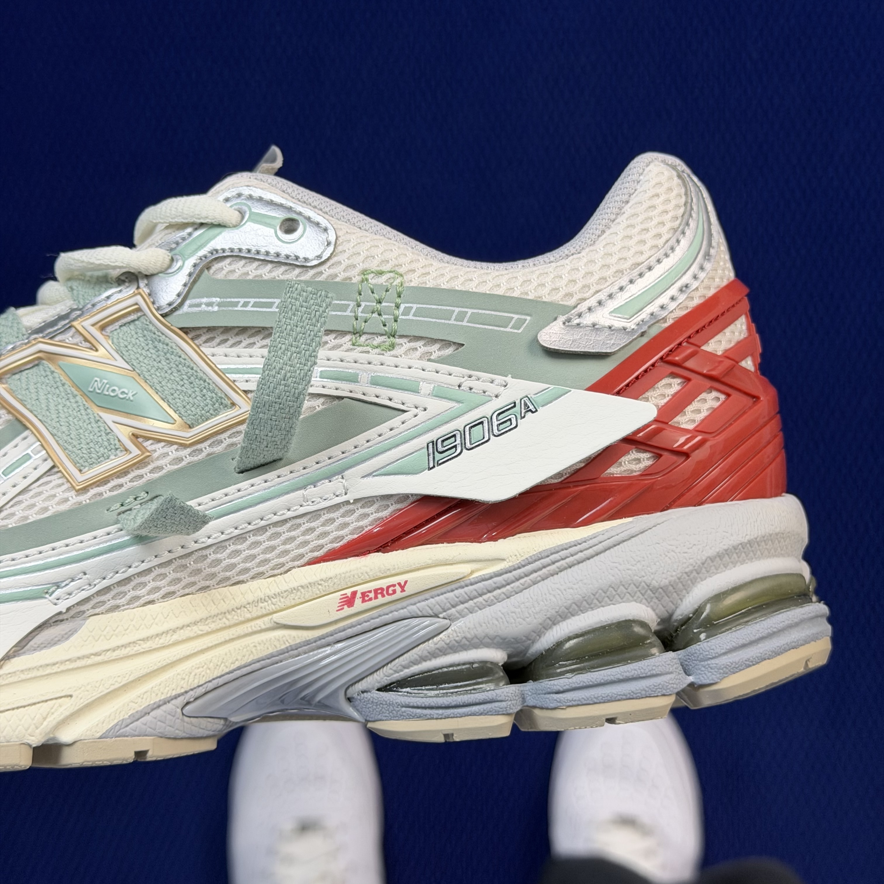 New Balance 1906A U19065DY