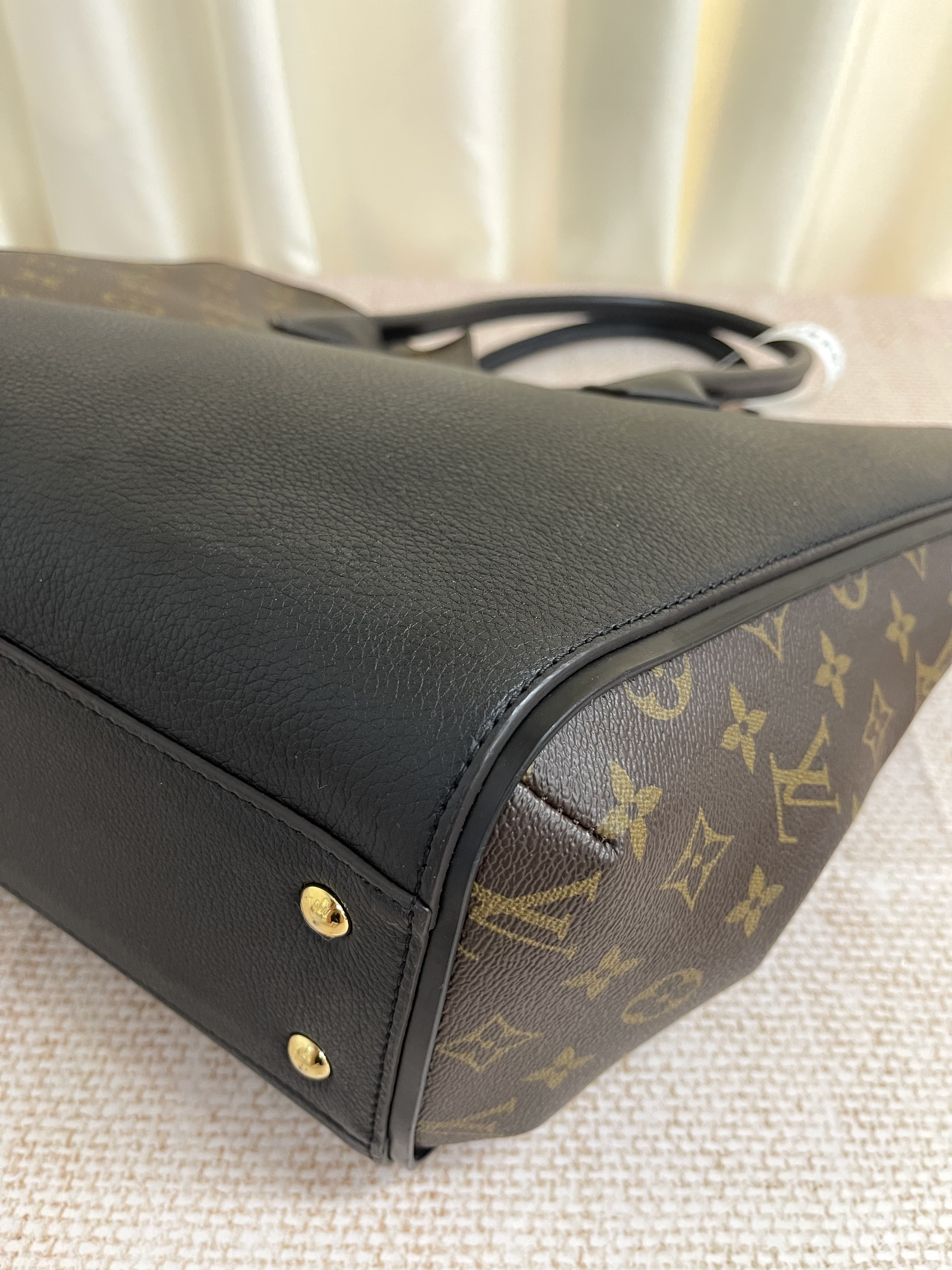 Pre-owned Louis Vuitton Monogram Kimono MM Noir/ Product Code: 26021507