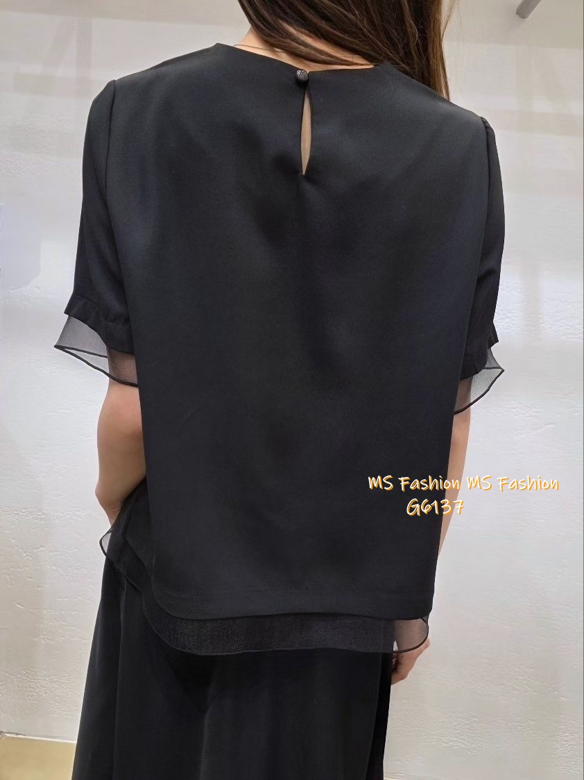 G6137 韓國🇰🇷靚料拼紗邊淨色top