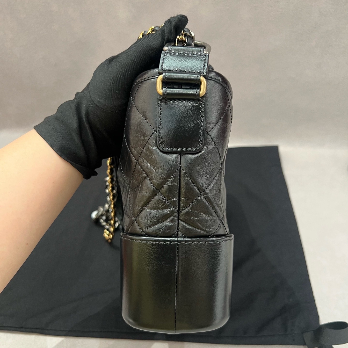 【預訂貨品】Chanel 20A黑金流浪包