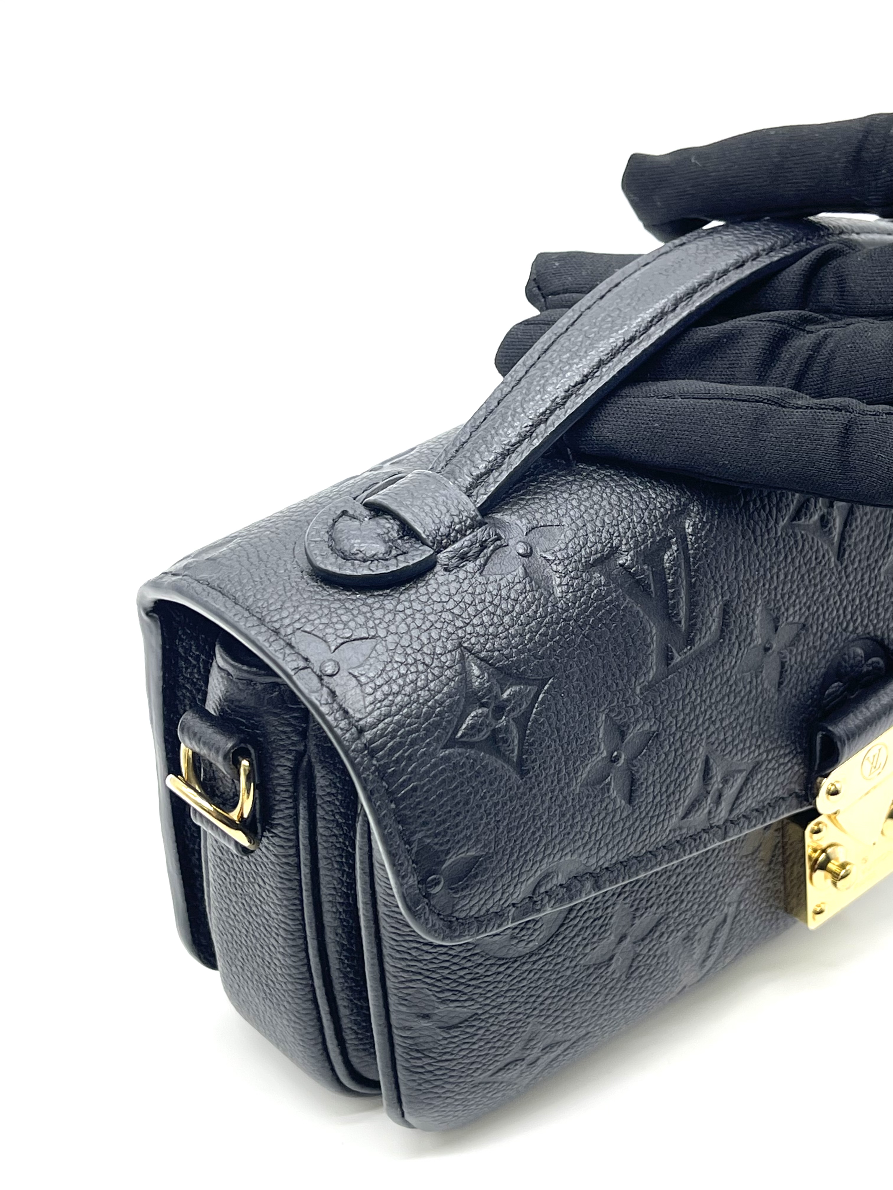 Pre-owned LV Pochette Métis MM / Product Code: 26032807