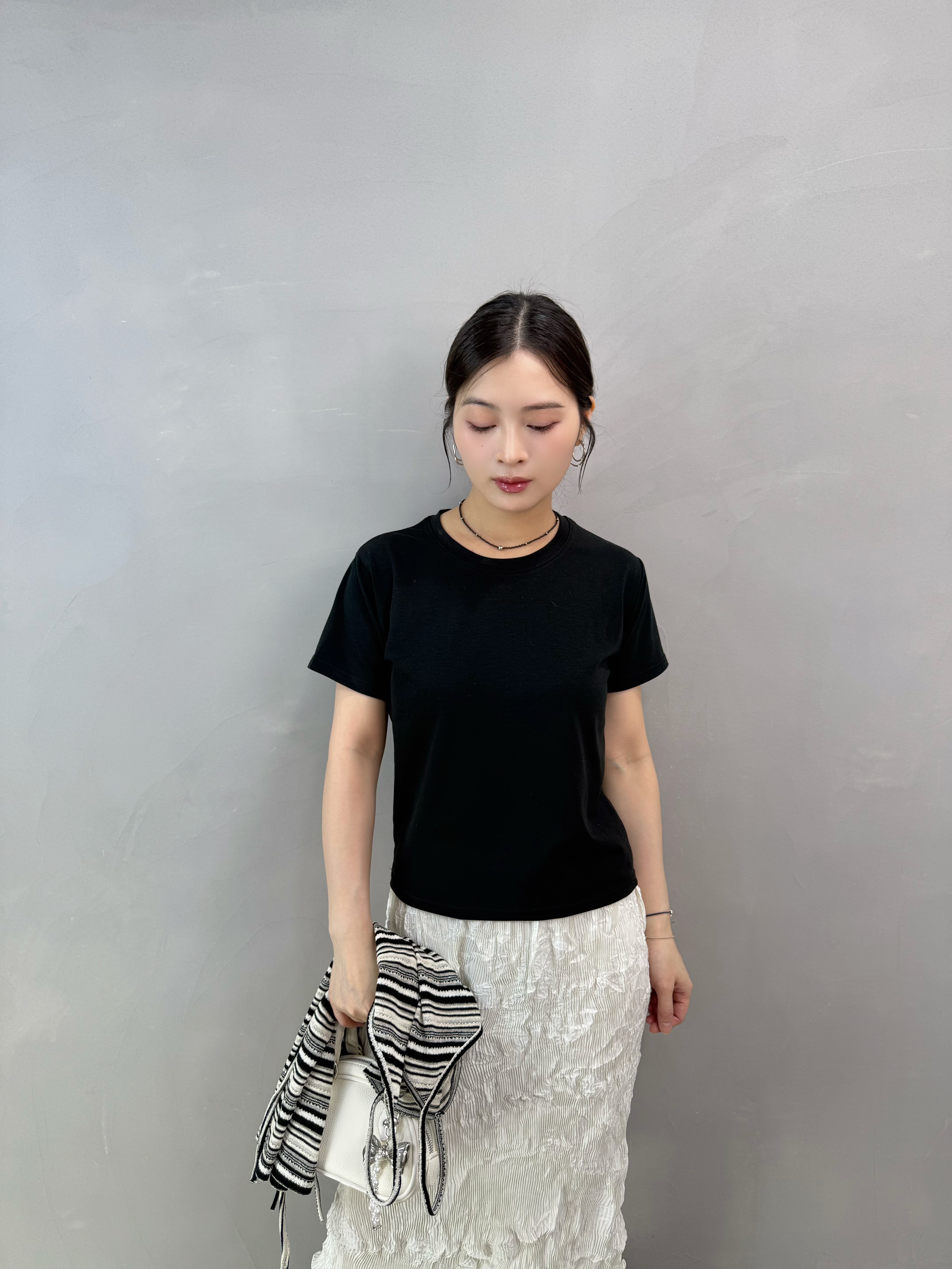 R63 淨色圓領彈性棉Tee