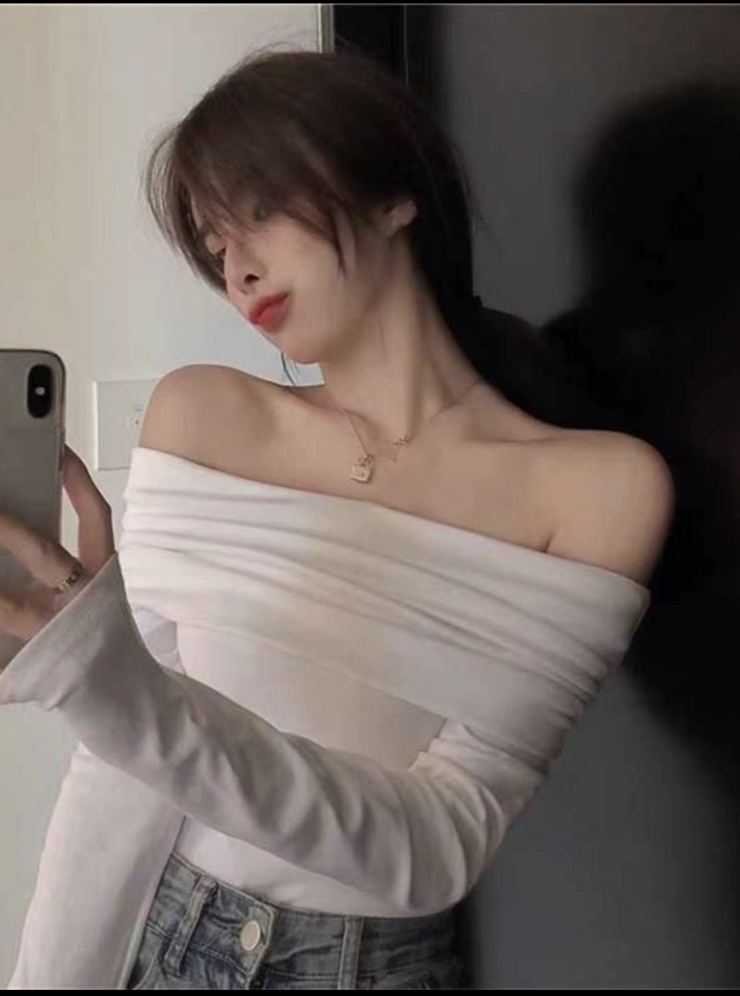 TP529一字肩长袖