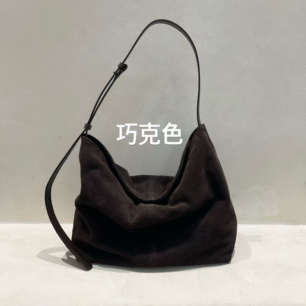 【新品牌Lampas】預訂_Minimal Suede Square Shoulder Bag By Lampas