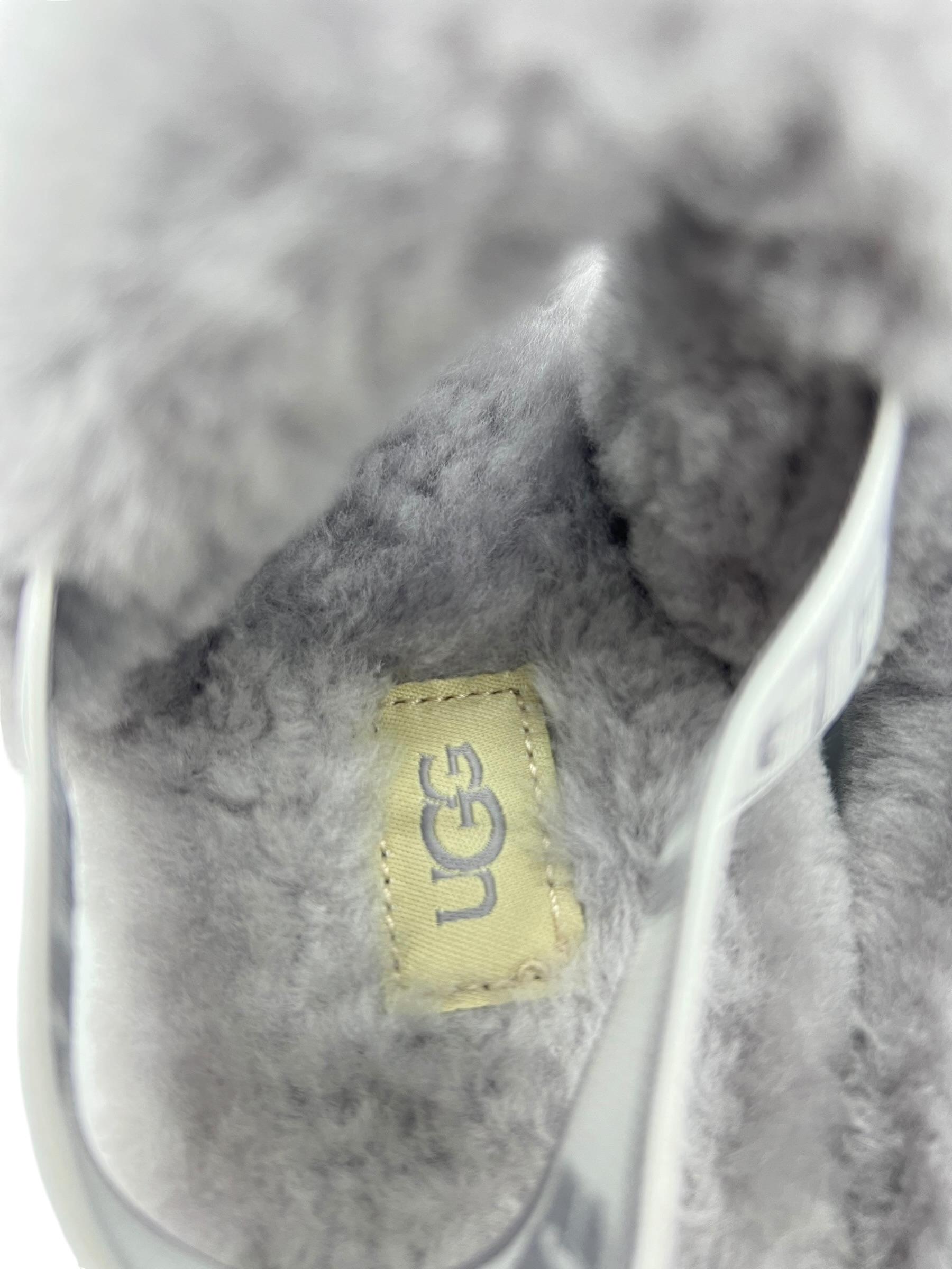 Pre-Owned UGG Strapp Slide / Product Code: 26060504
