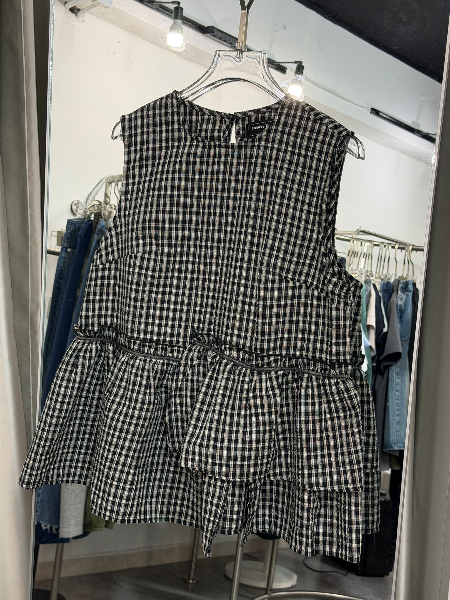 格紋荷葉邊無袖上衣