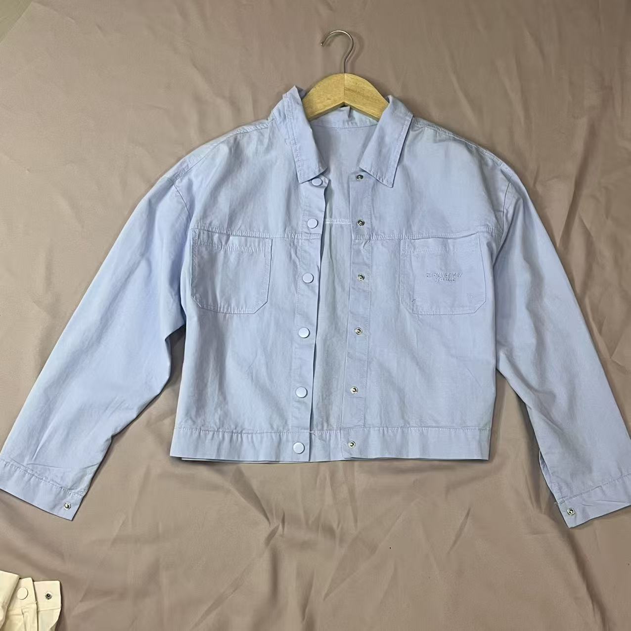 CC2004#2509 [Embroidered Crop Shirt] Korean Sweet Edge Look