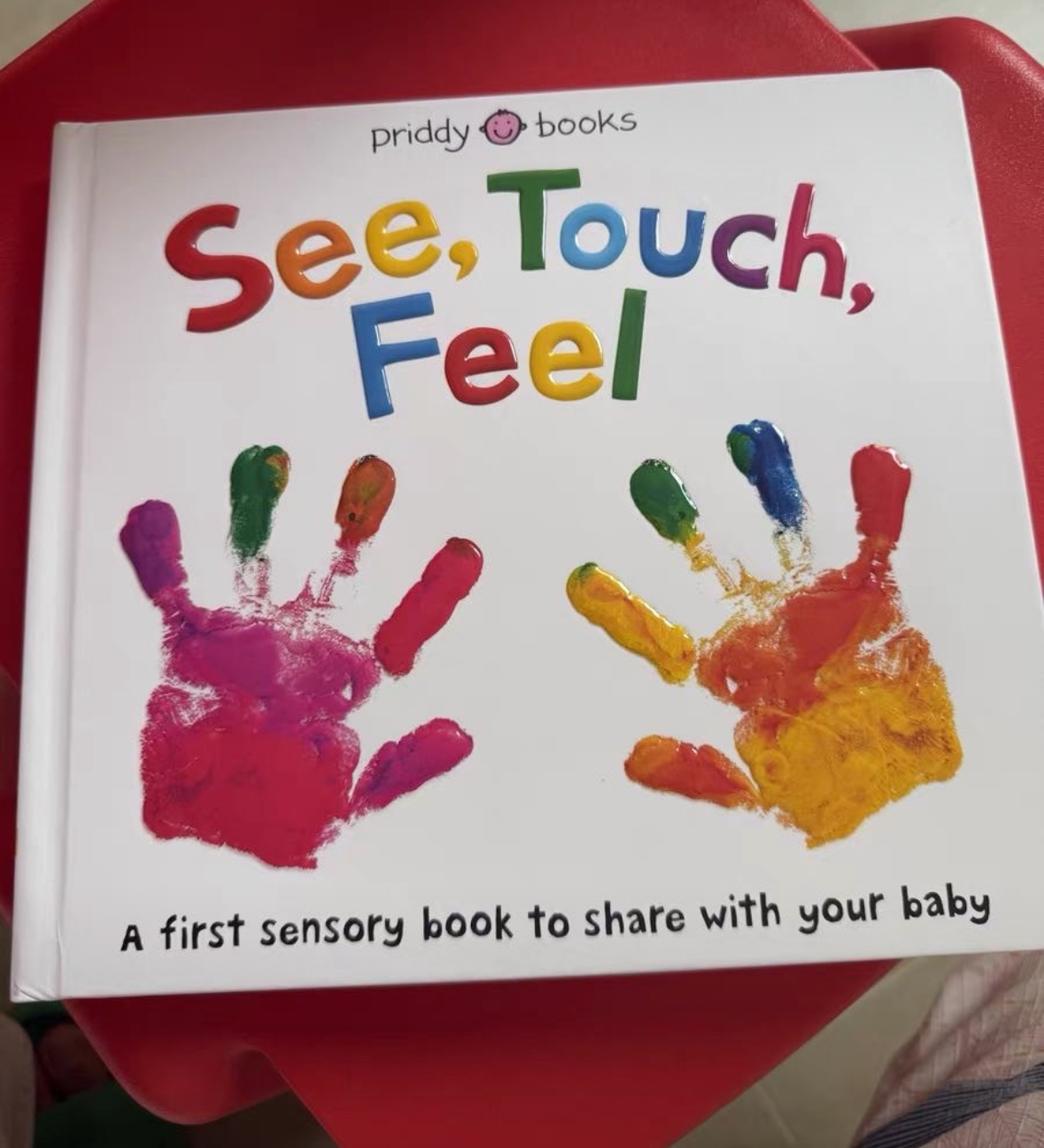 See Touch Feel 觸覺視覺嗅覺感官認知系列觸摸書   ✅可以封神的寶寶感官觸摸體驗書~！超多小red書媽媽自發種草的英文繪本~！  ✅4本=顏色啓蒙Colours+英文字母啓蒙ABC+數學啓蒙123+SeeTouchFeel繪本（最火） ✅藝術感十足的觸摸書，英文啓蒙&美育啓蒙   保證正版原版進口！適讀0-4歲！