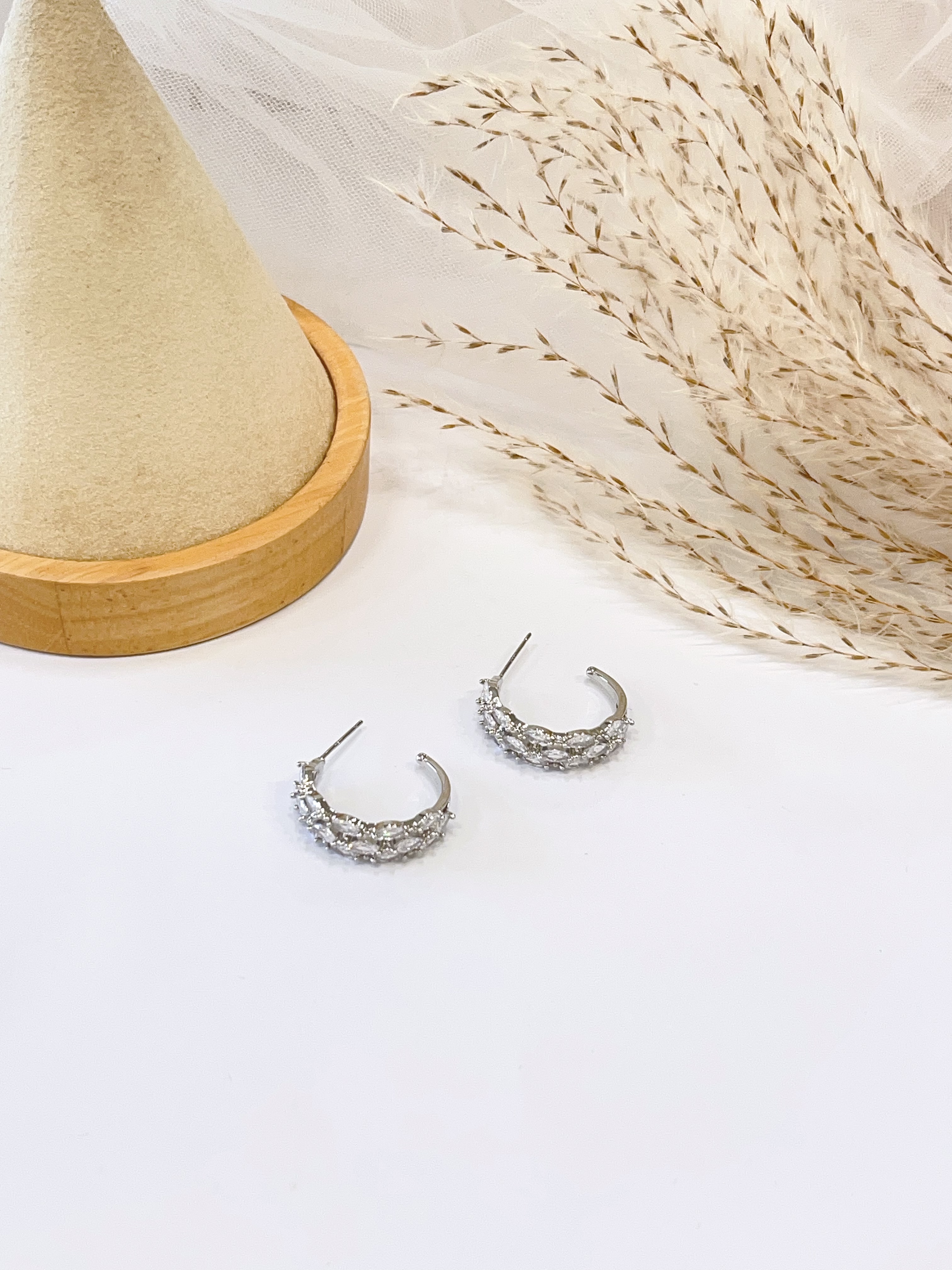 钻石麦穗圆形百搭耳环