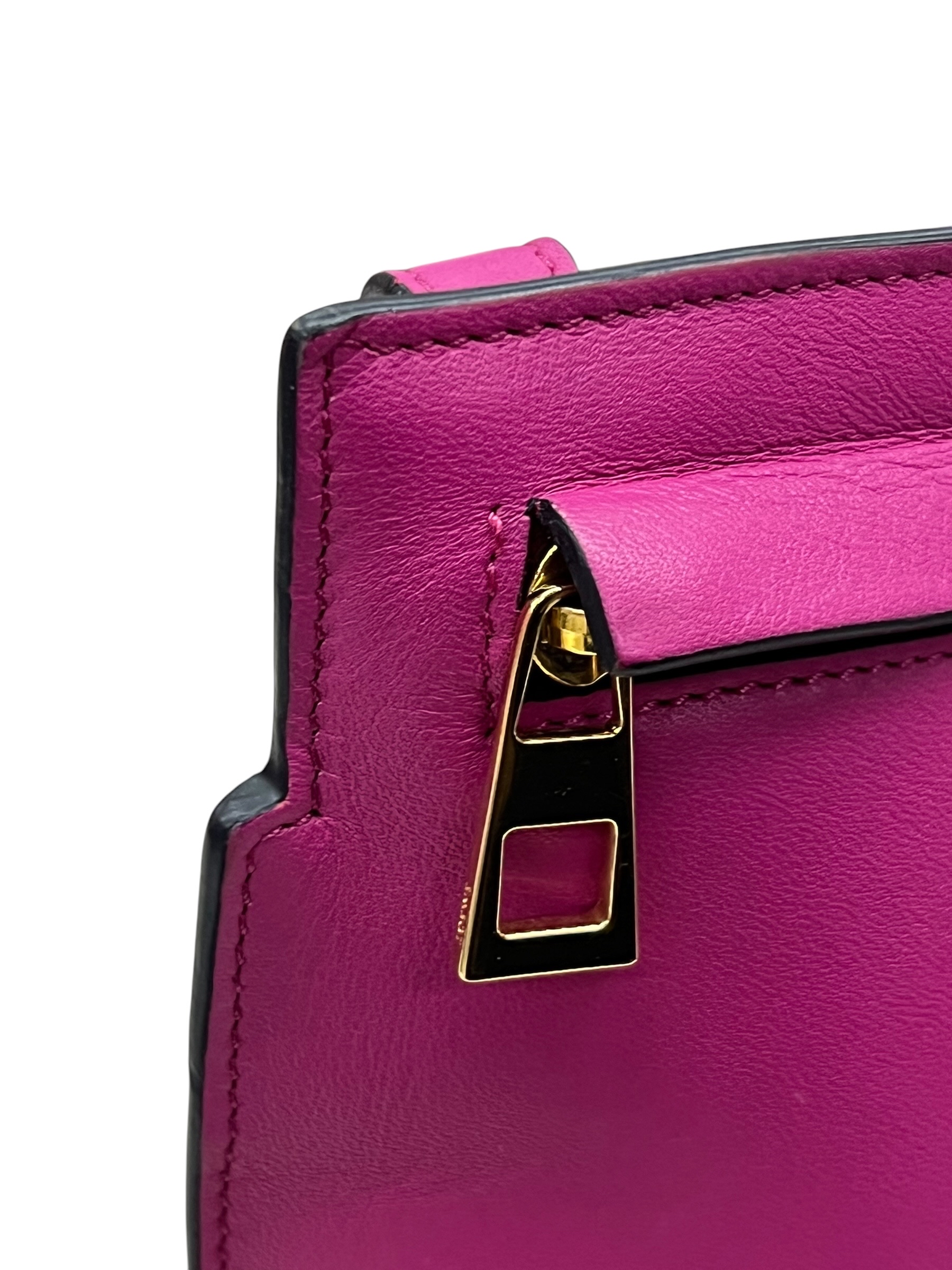 Pre-Owned LOEWE Anagram T Pouch / Product Code: 072907
