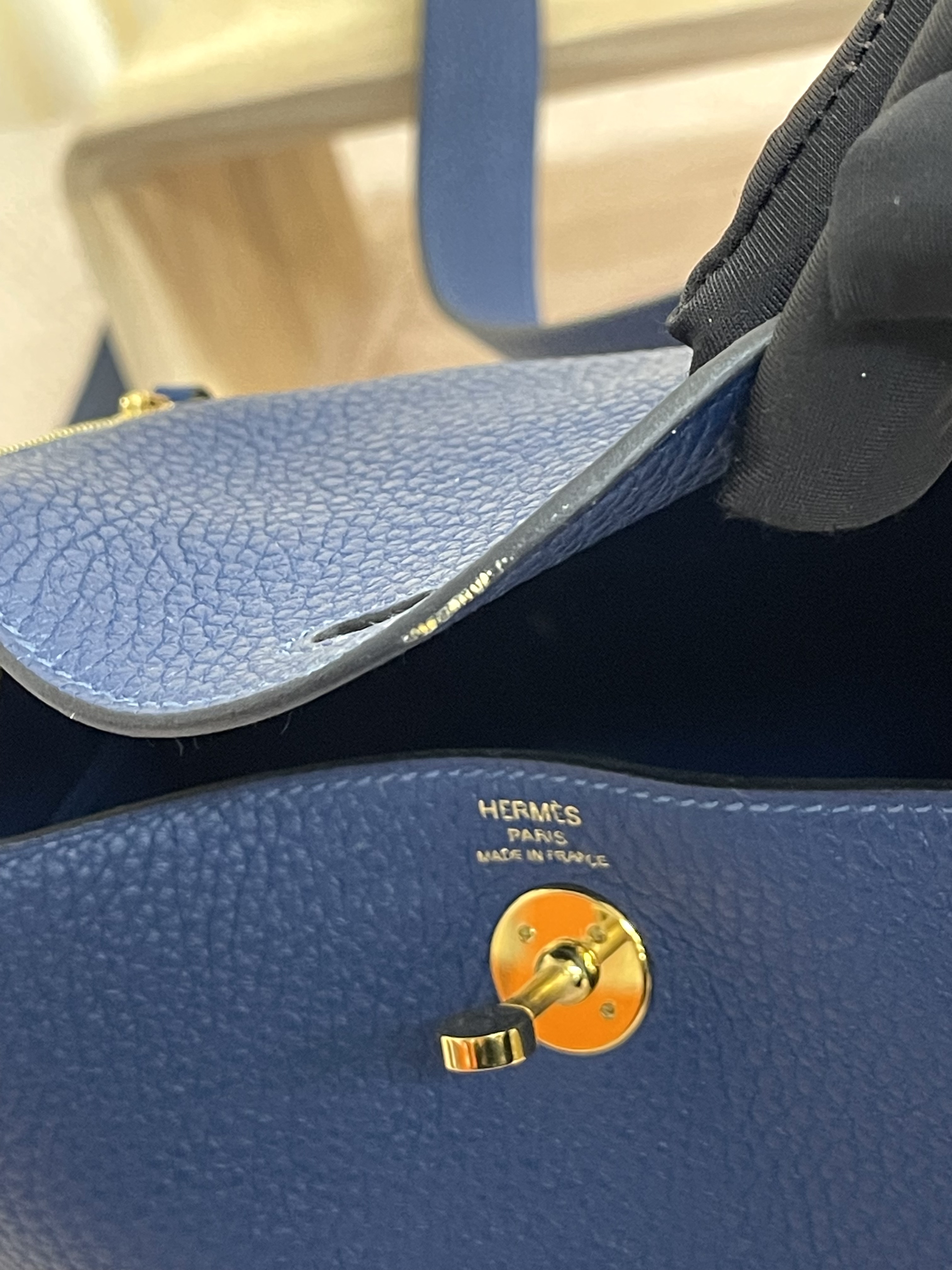 Pre-owned Hermes Mini Lindy/ /Stamp D/ Product Code: 26020304