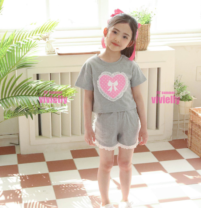 🇰🇷Vivielly tee