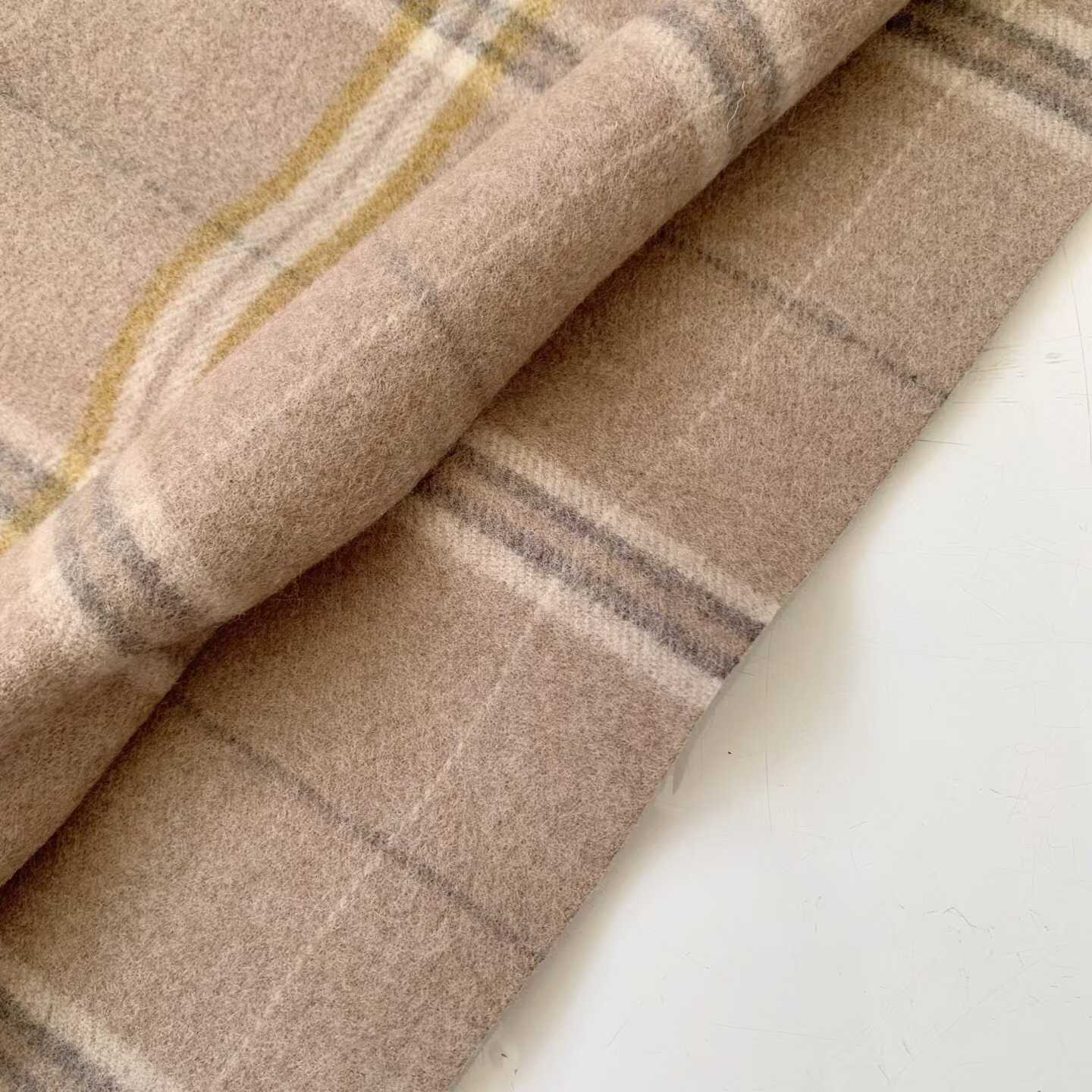 預訂 Danton流蘇羊毛圍巾🧣 [貨號26A1692]