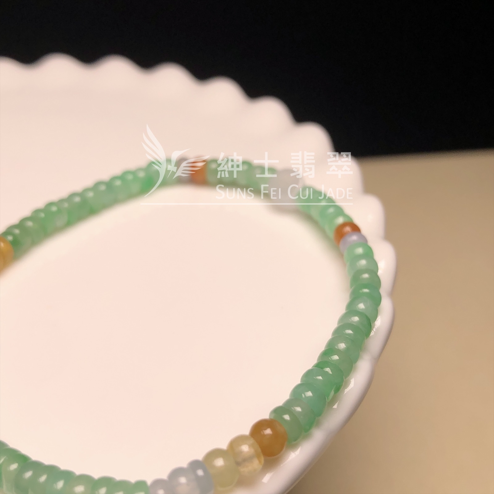 CA00617 甜綠翡翠併多寶手串