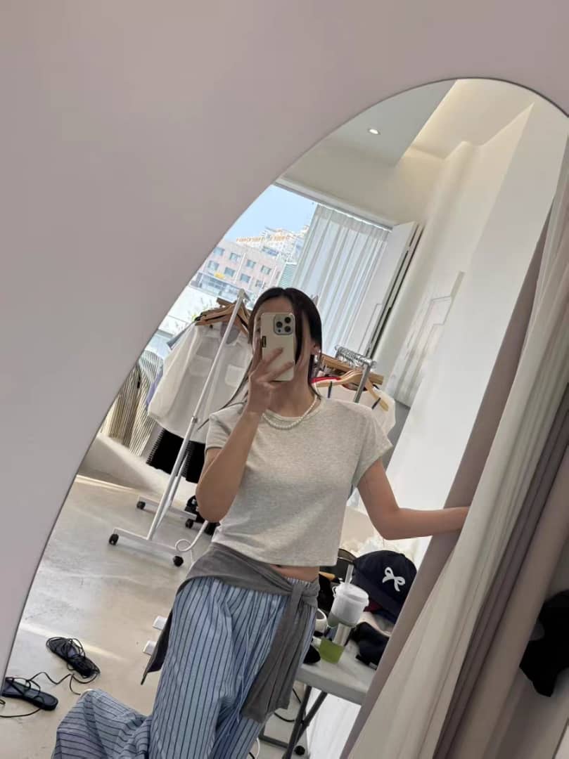 Basic Cotton Cropped T-Shirt with Crew Neck ‖ 纯色短款圆领棉质T恤  KR0131305