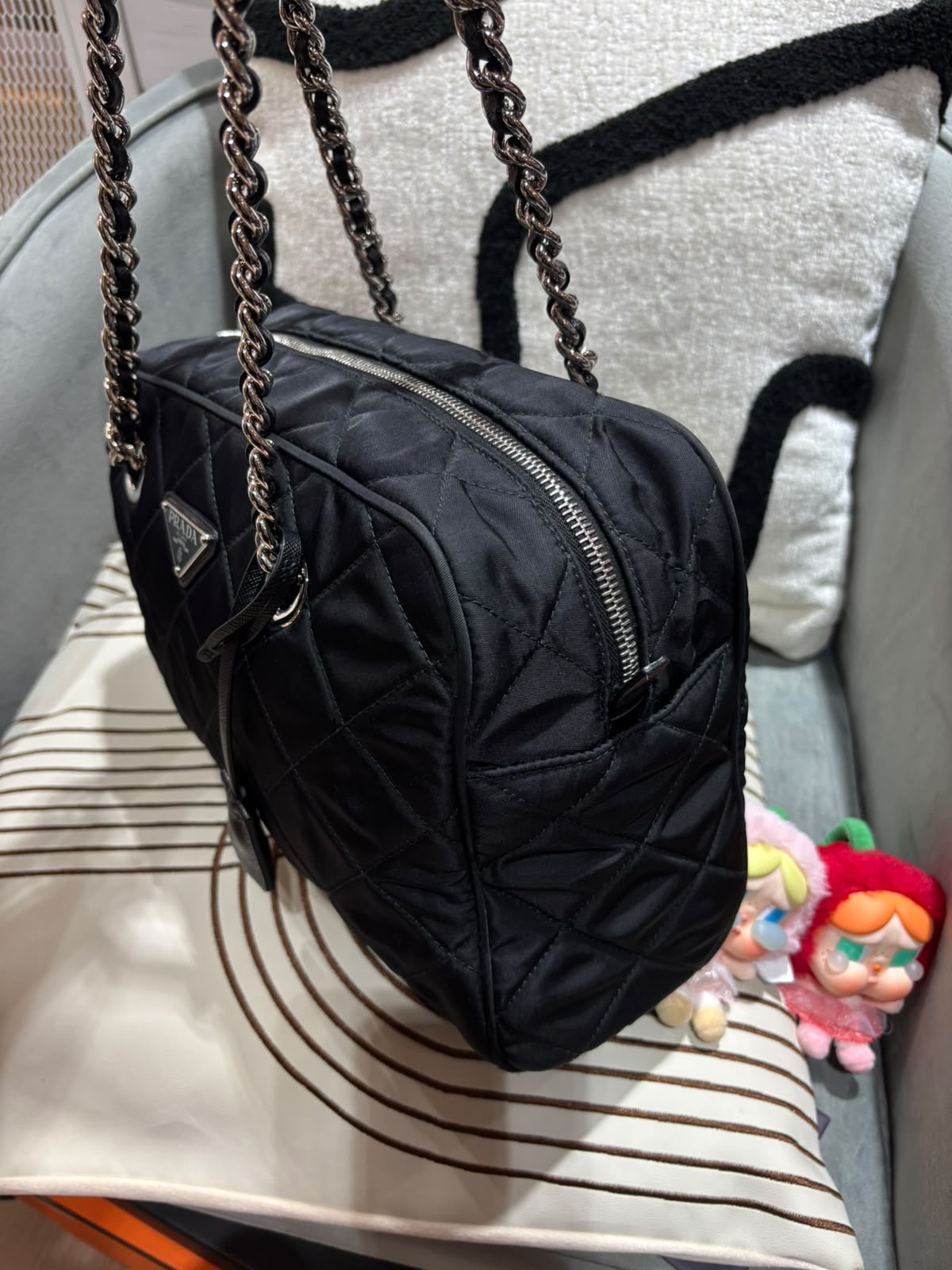 PRADA Tessuto Impuntu Shoulder Bag nylon 100%Authentic,98%new ✅dust bag