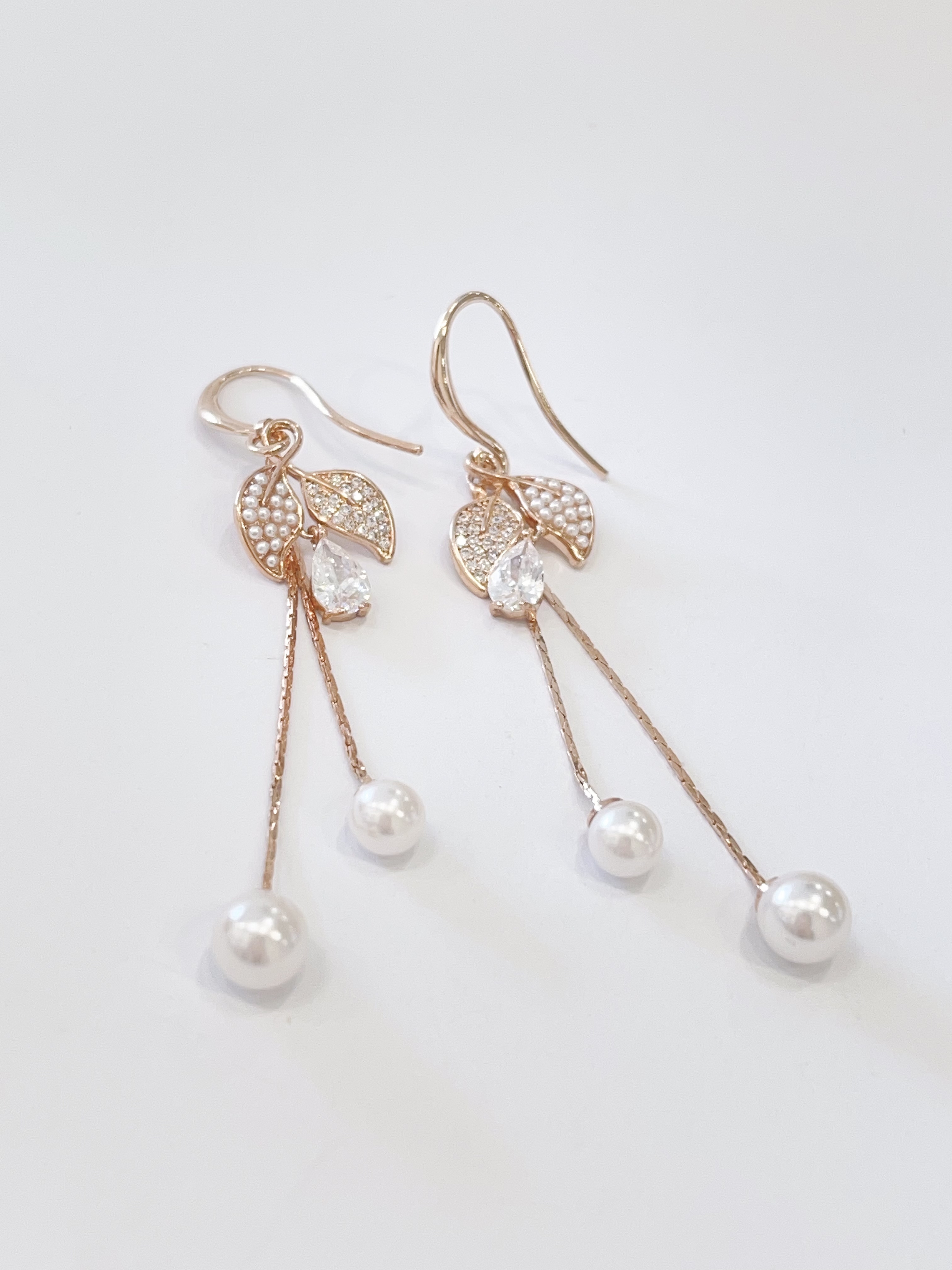 叶子状珍珠双流苏耳环