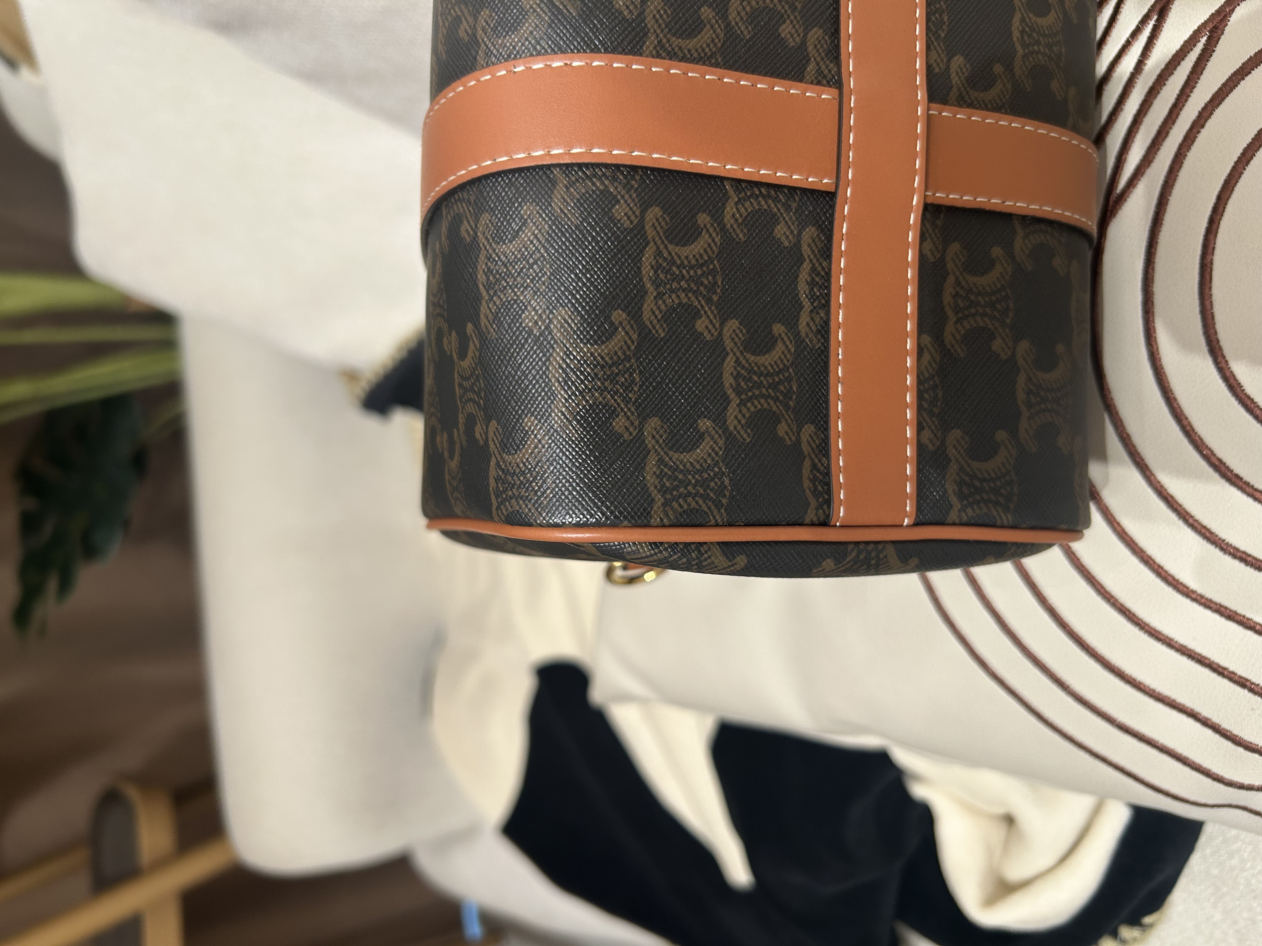 未使用品 Celine Boston Medium 2Way Bag 100%Authentic, Unused未使用品 ✅Key Lock✅Tag✅Dust bag