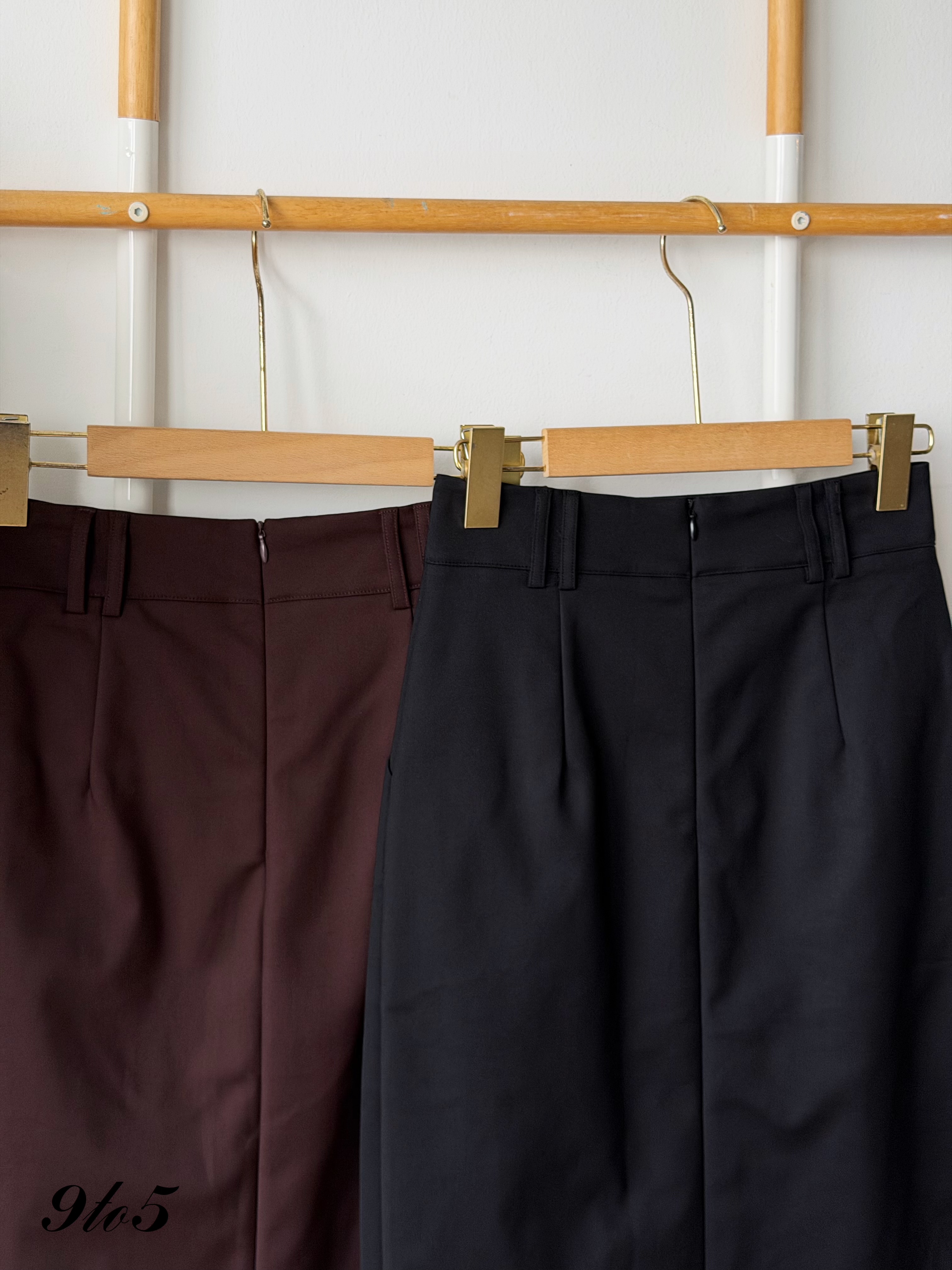 S2039 Front Slit Midi Pencil Skirt - Black & Brown