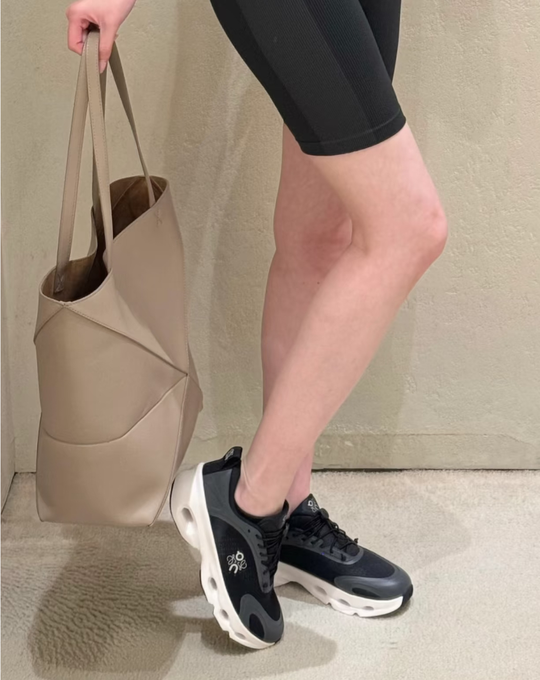 訂貨 ✈️ Loewe x On 新款 黑色白底波鞋 超輕身‼️ Size 36/37/38/39/40/41