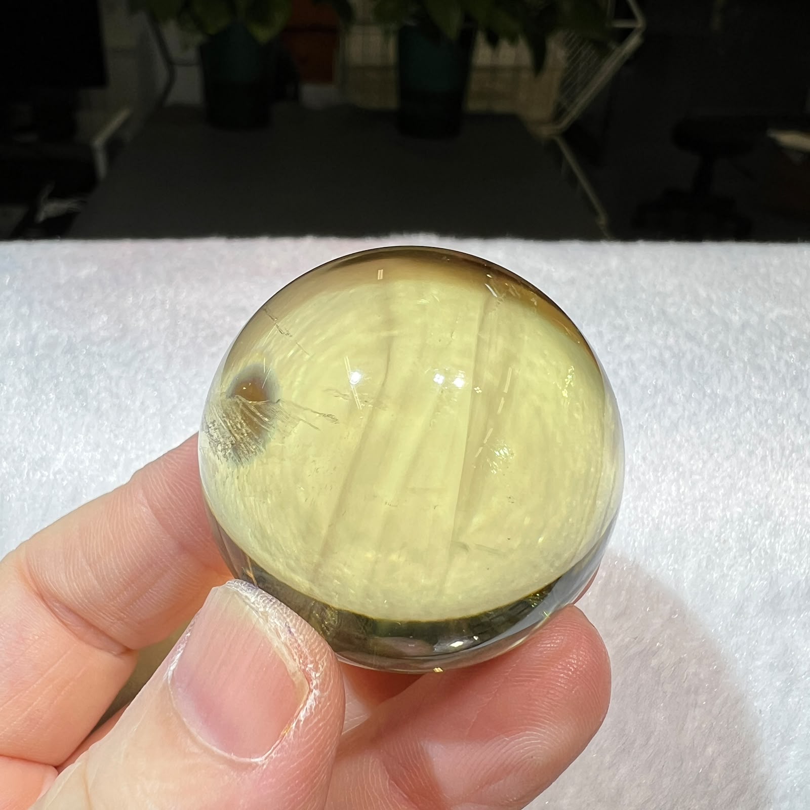黃水晶球 3.7cm+/- (不連座)#CA0068