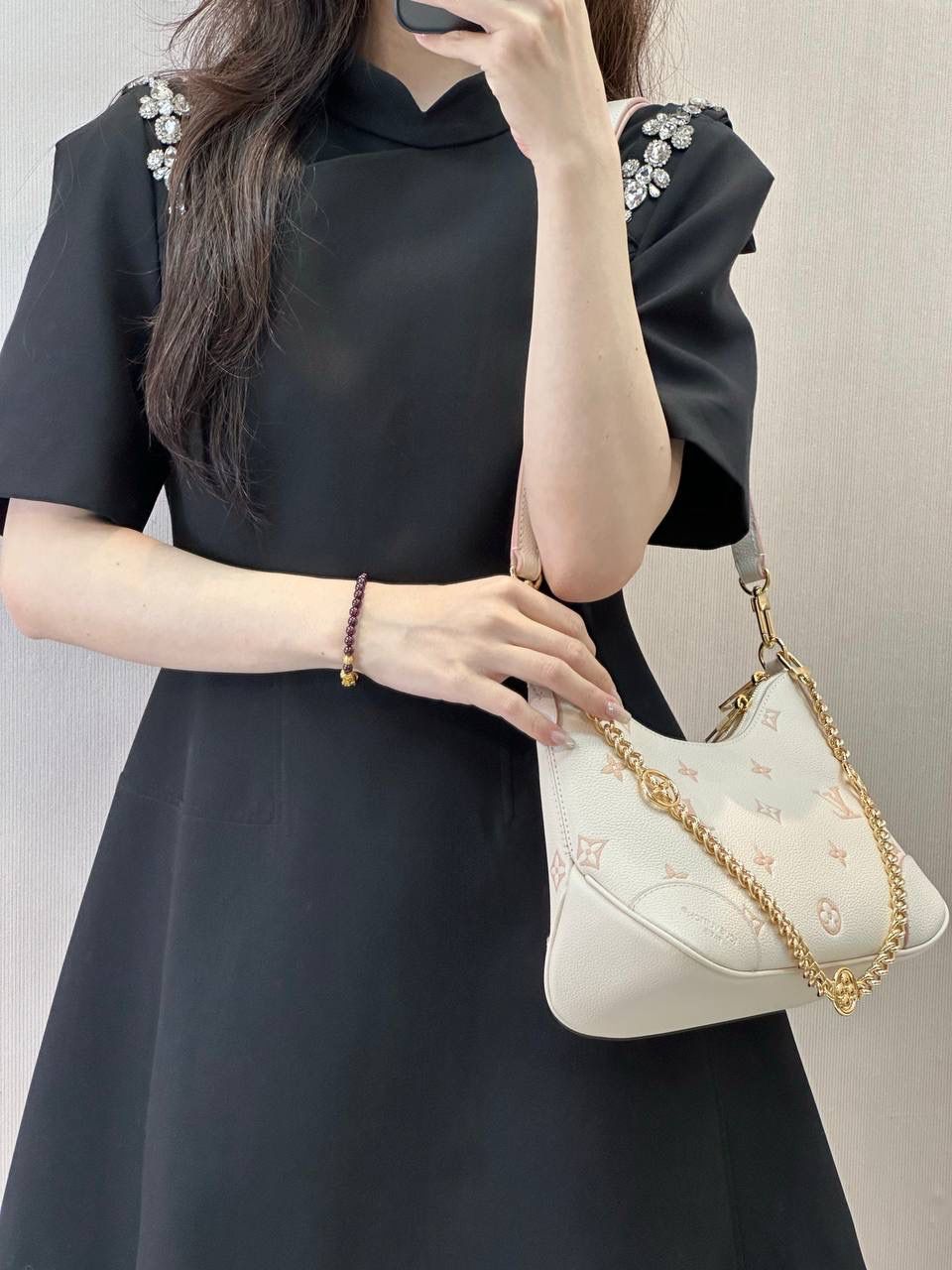 LV最近被问爆的奶油坚果全皮牛角BOULOGNE手袋😍💕