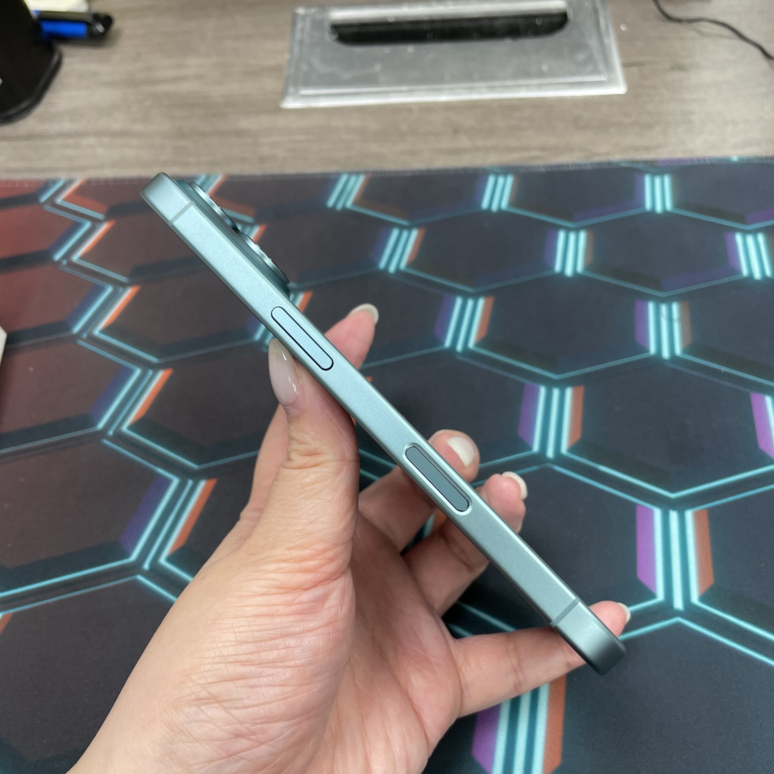 *6641 16 全新機 128GB 電100 綠色 green
