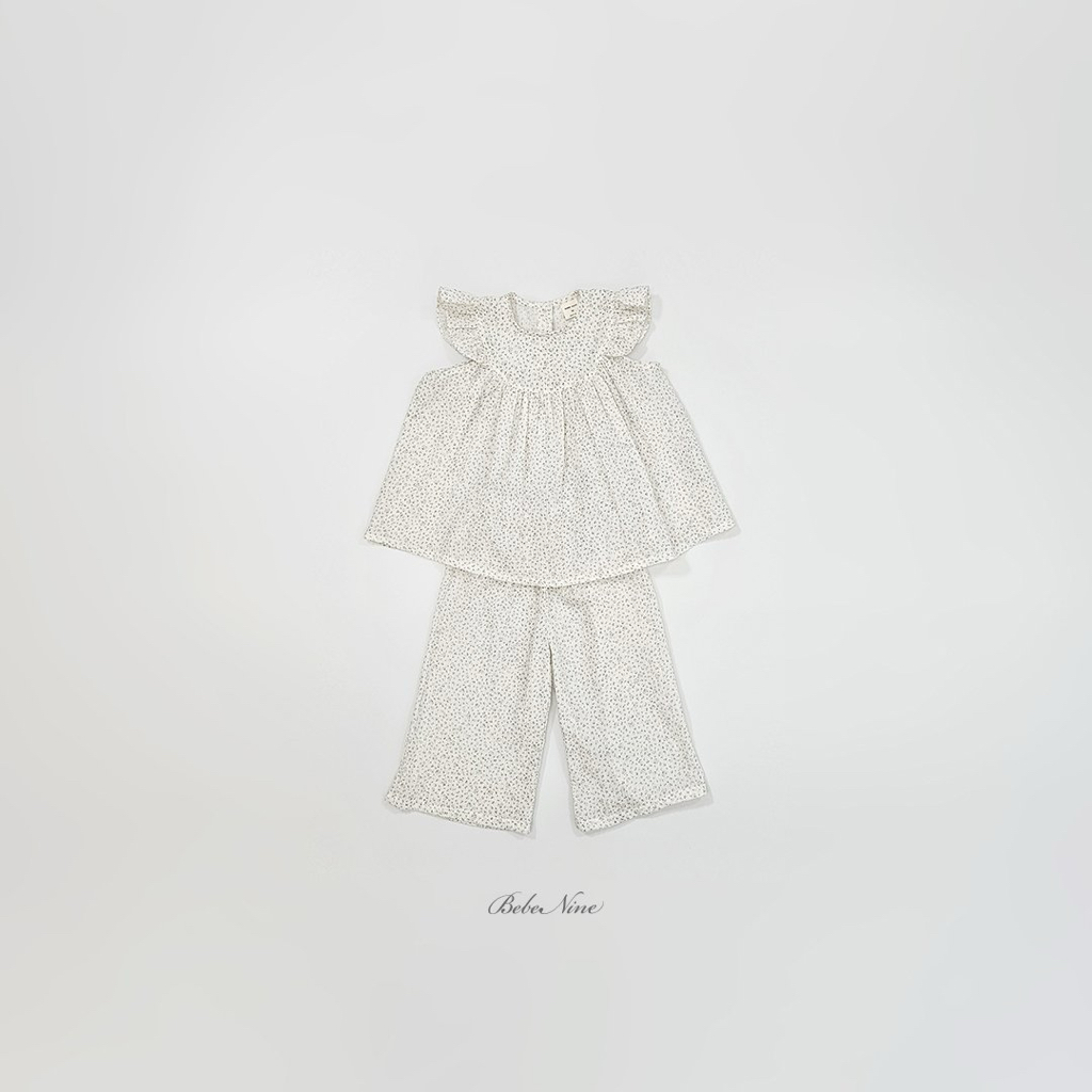 ☀️預訂 韓國直送☀️🇰🇷Bebenine兩色小碎花荷葉邊袖寬鬆上下套裝