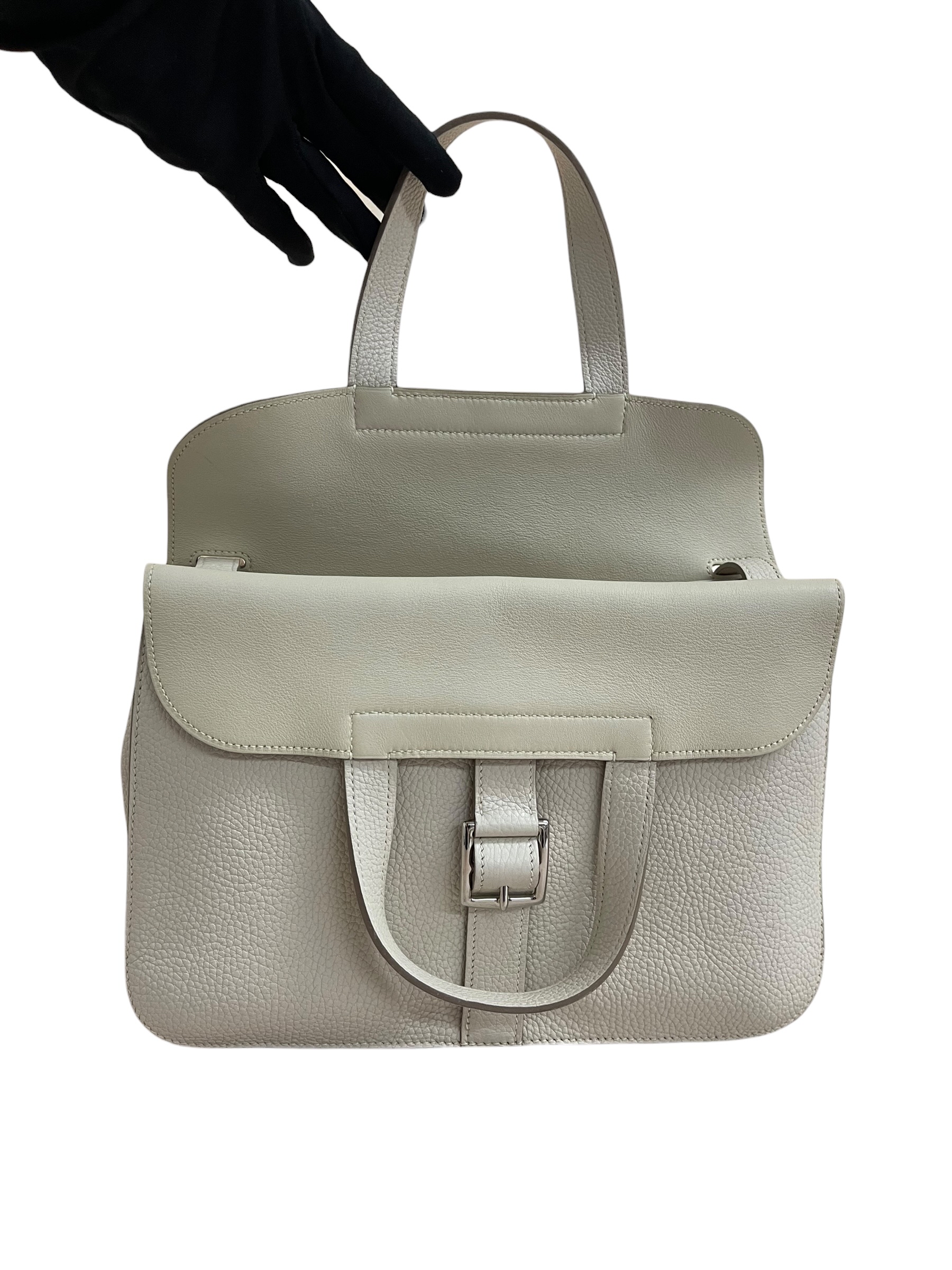 Pre-owned Hermes Halzan 31 / Stamp T / Product Code: 062906