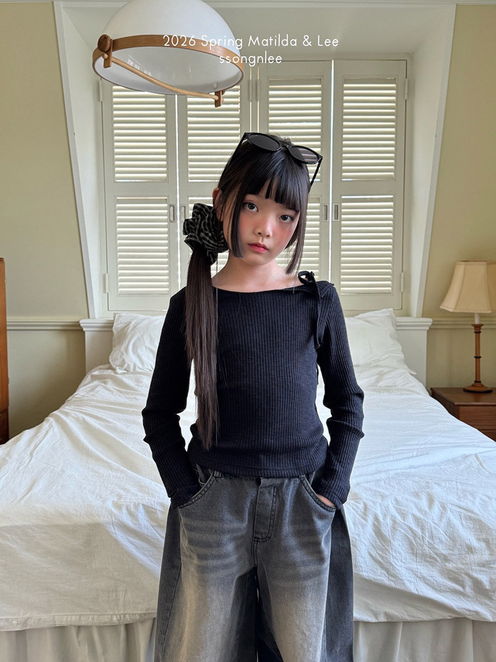 🇰🇷Matilda&Lee tee