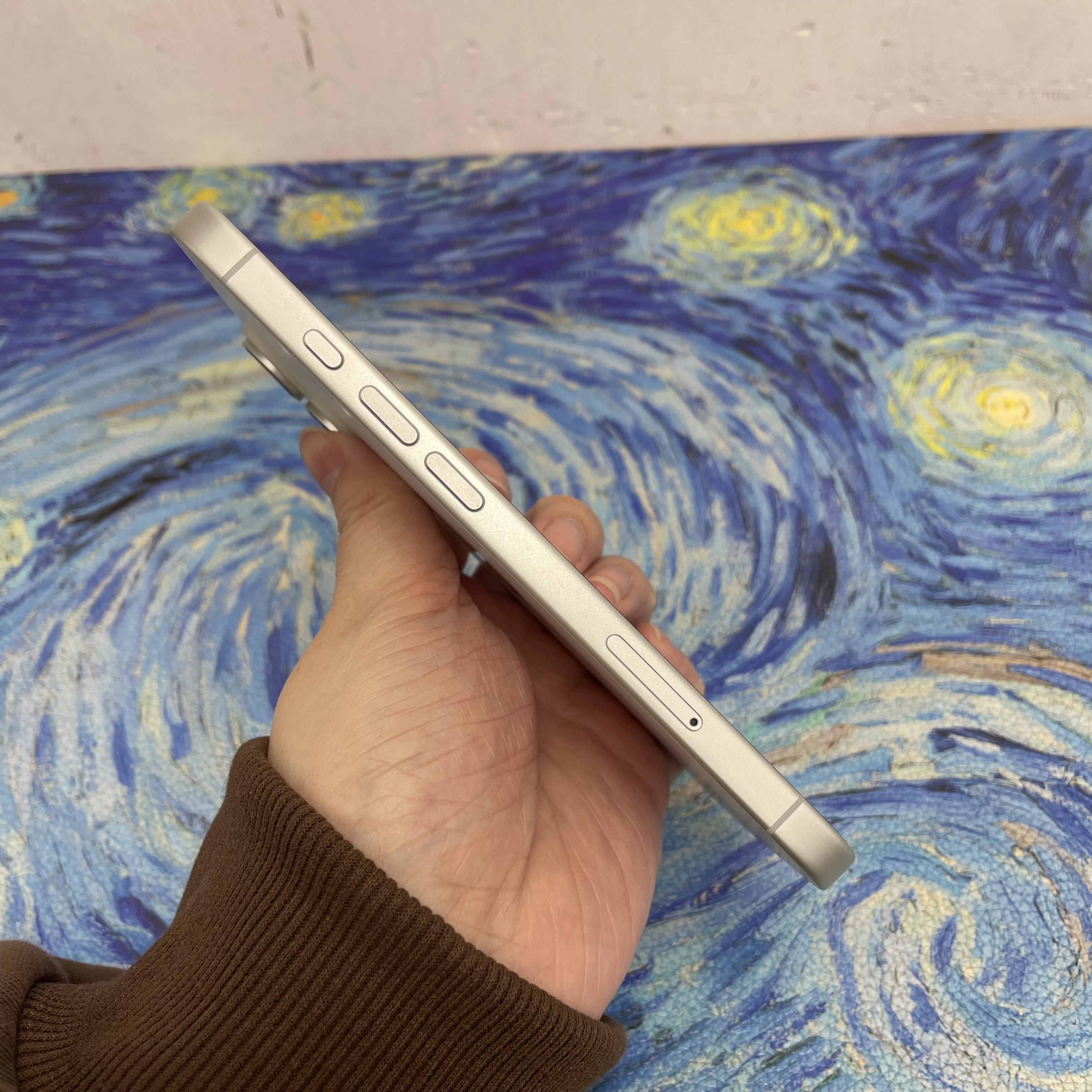 *5772 17 未使用品 256GB 電100 白色 white 