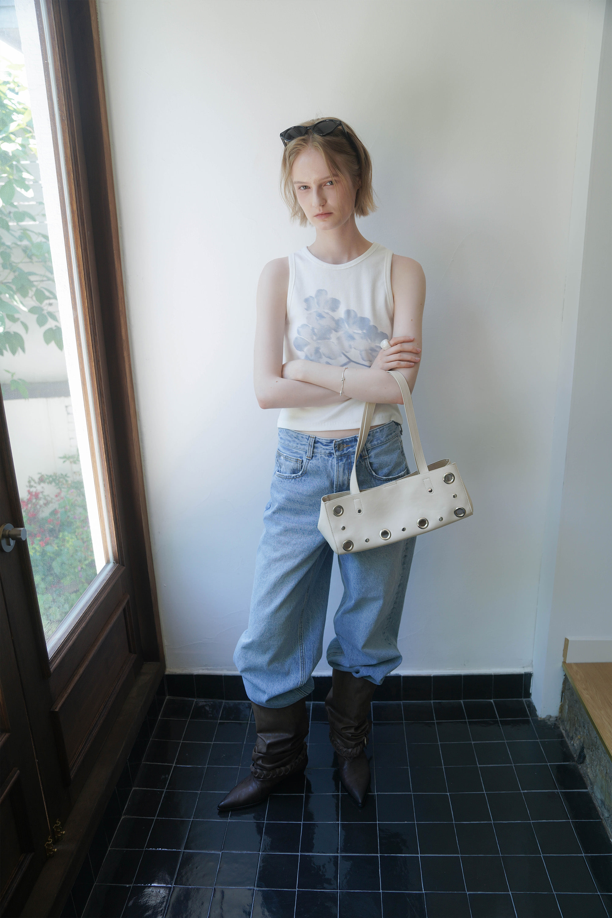 韓國🇰🇷設計品牌Hyoin x Heeari | Haze Eyelet Leather Mini Bag