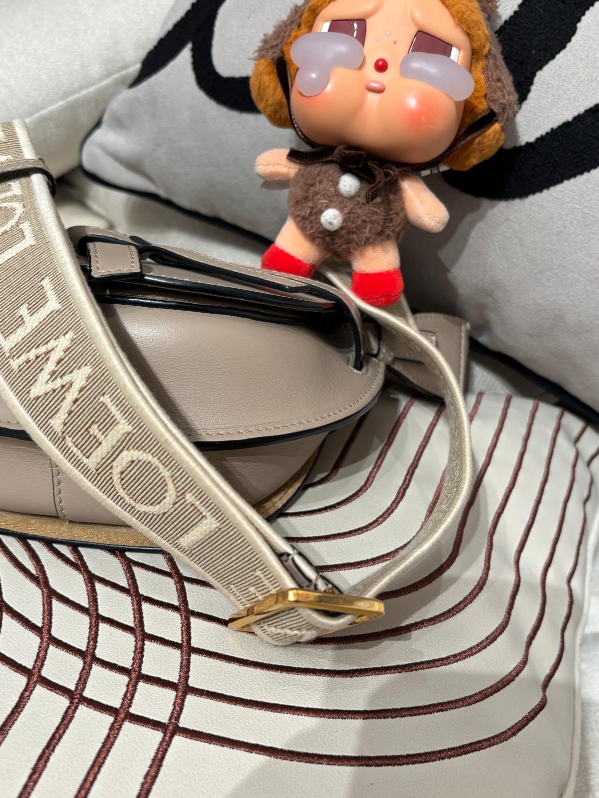 Loewe Mini Gate Calfskin Sand 100%Authentic, 95%New ✅Dust bag