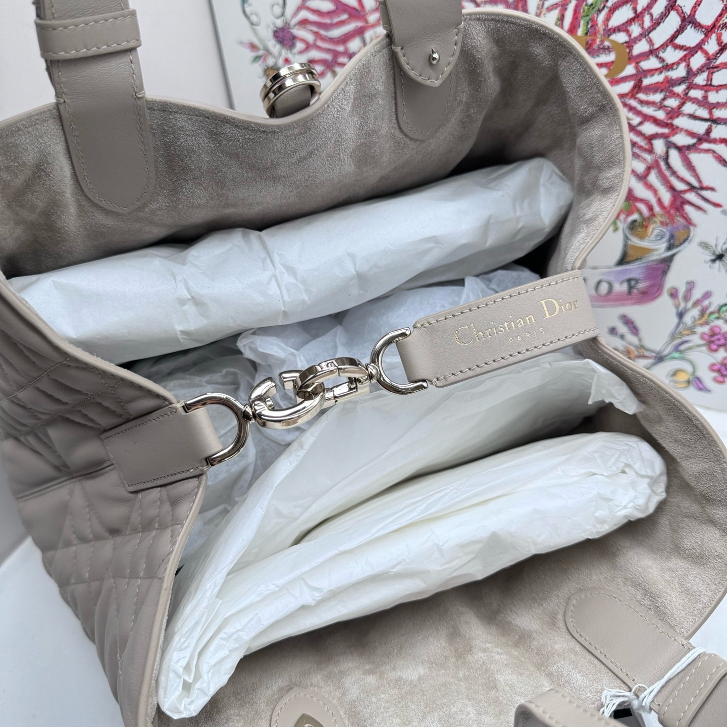 Unused item Dior toujours tote 