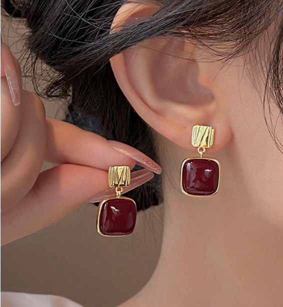 Red drop square earring