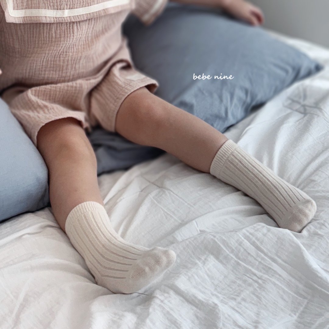 Bebenine Butter Knee Socks Set
