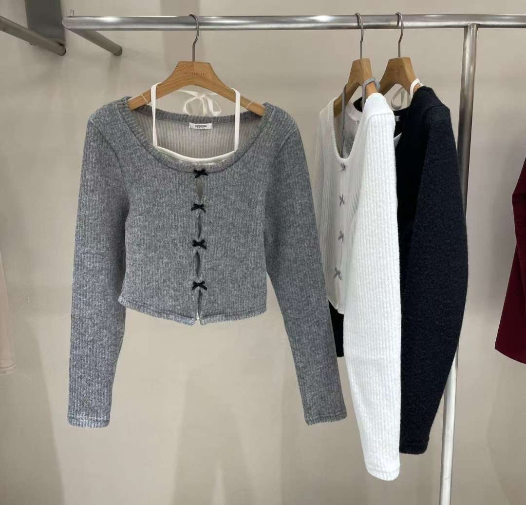 已售罄❌長期熱賣款式！燈芯絨假兩件蝴蝶掛頸top