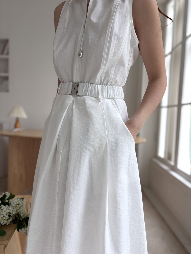 Jardin Belted Zip-Front Dress